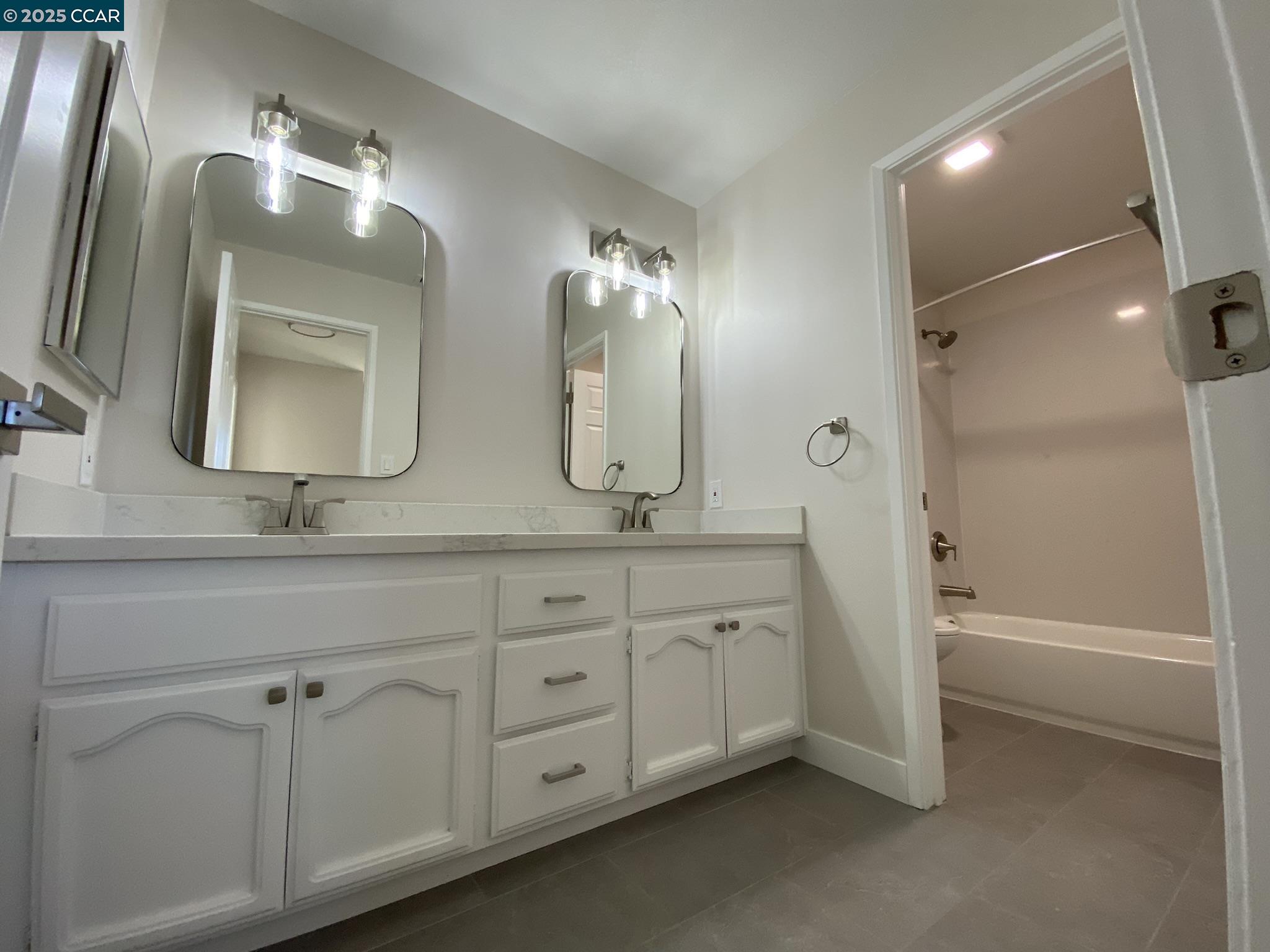 Photo #10: 41118208 Listing: Photo #10