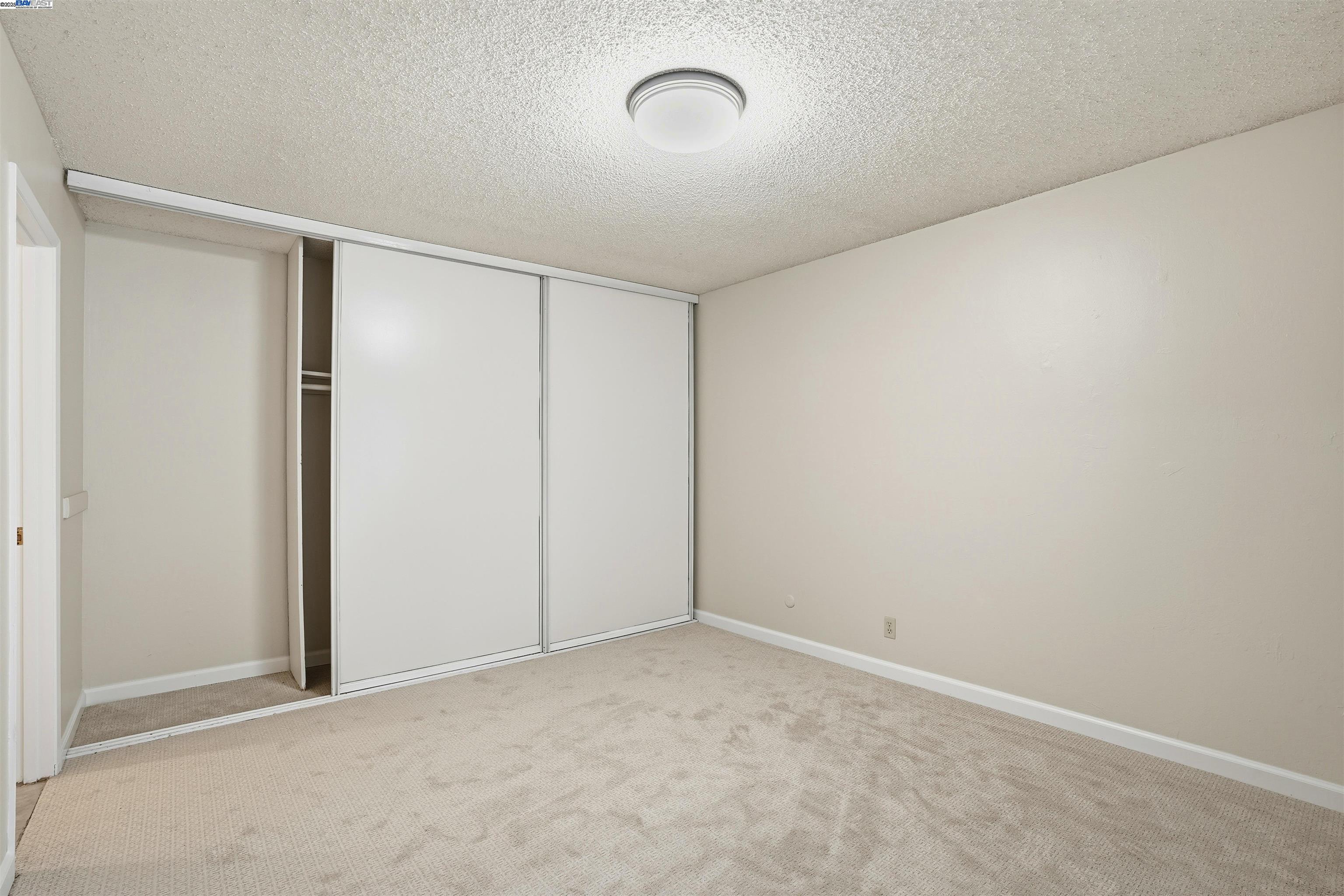 Detail Gallery Image 20 of 29 For 1930 Camino Verde a,  Walnut Creek,  CA 94597 - 3 Beds | 2 Baths