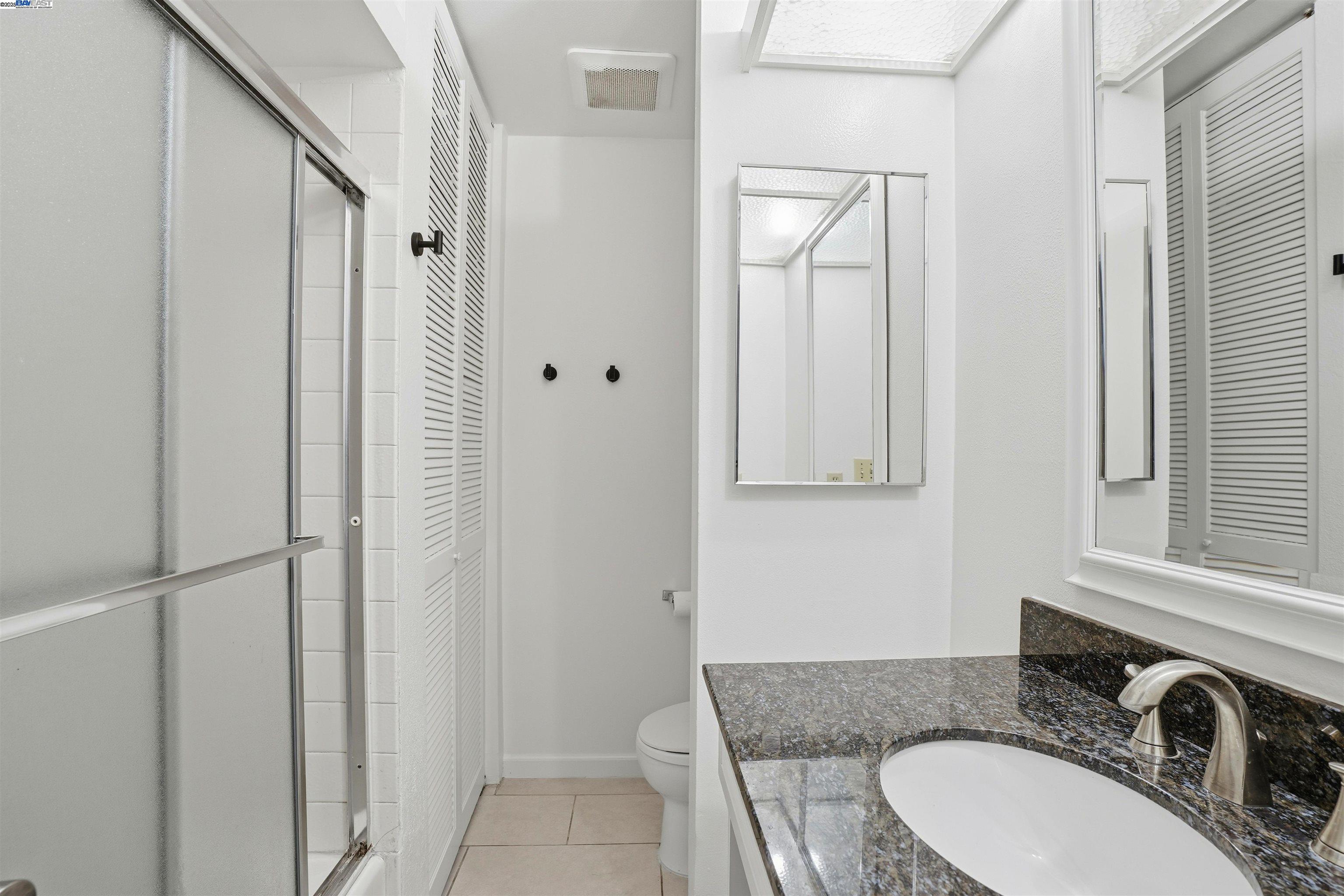 Detail Gallery Image 22 of 29 For 1930 Camino Verde a,  Walnut Creek,  CA 94597 - 3 Beds | 2 Baths