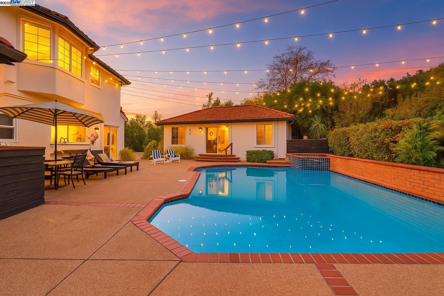 Detail Gallery Image 29 of 60 For 822 Navaronne Wy, Concord,  CA 94518-2173 - 6 Beds | 4 Baths