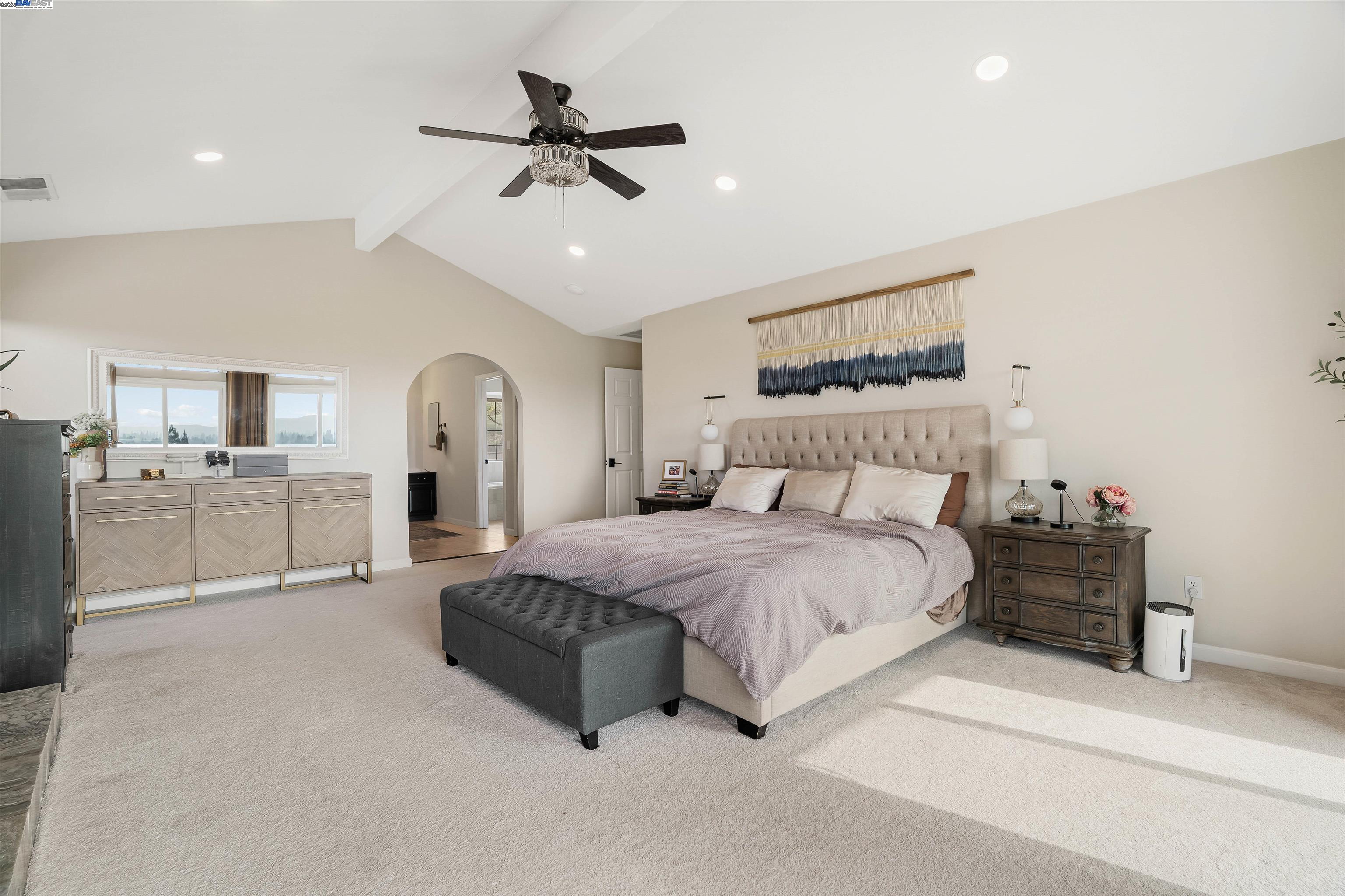 Detail Gallery Image 35 of 60 For 822 Navaronne Wy, Concord,  CA 94518-2173 - 6 Beds | 4 Baths