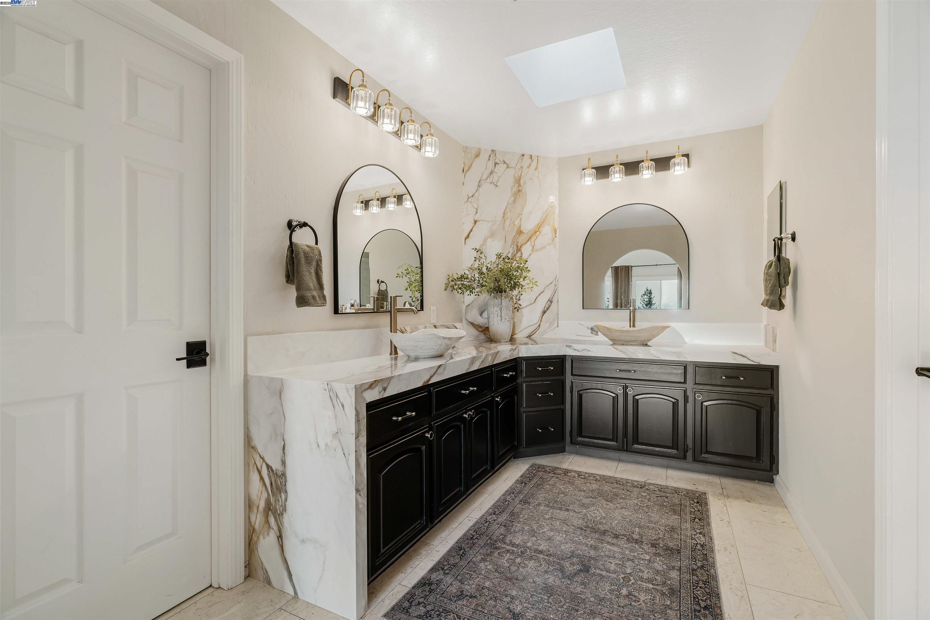 Detail Gallery Image 39 of 60 For 822 Navaronne Wy, Concord,  CA 94518-2173 - 6 Beds | 4 Baths