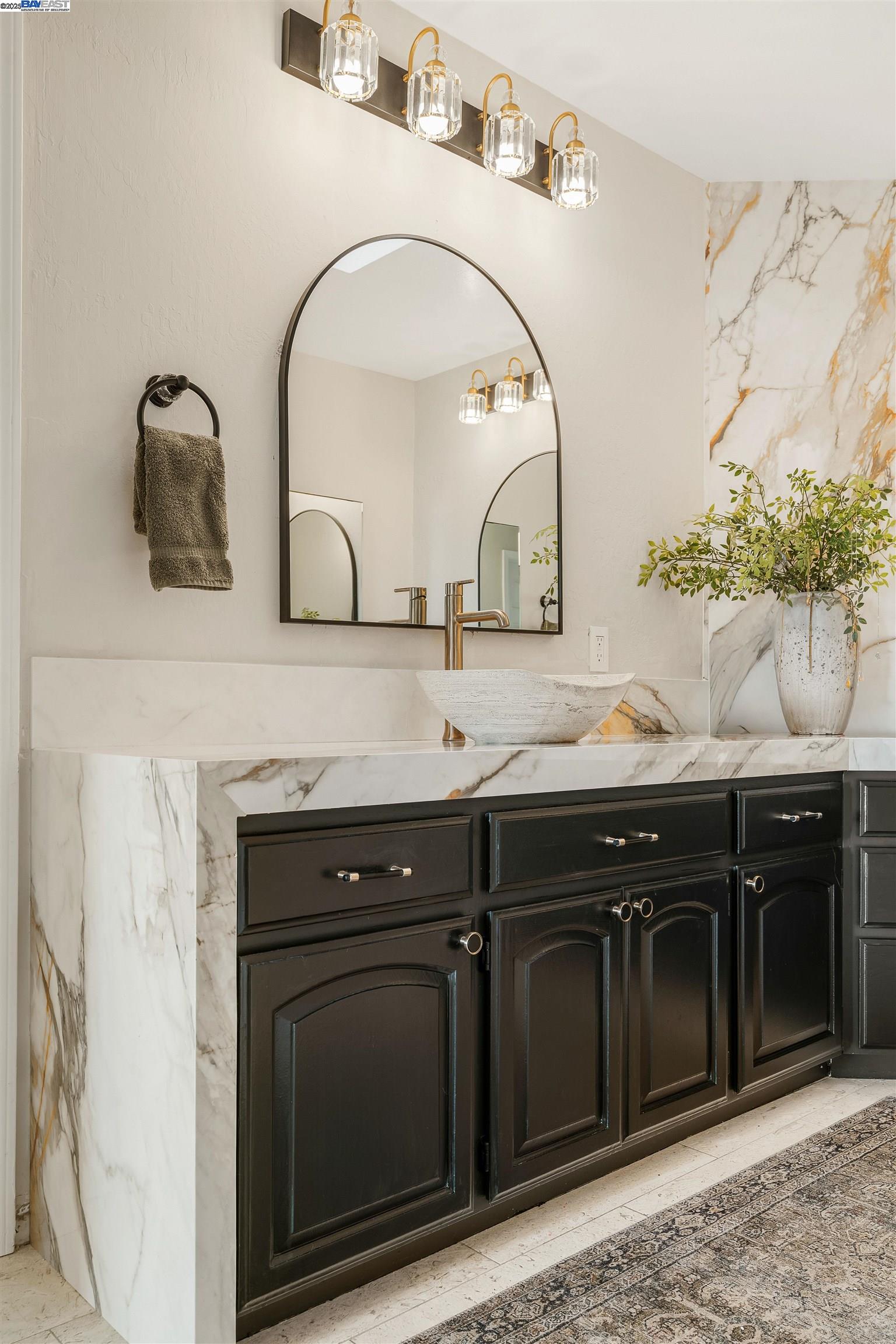 Detail Gallery Image 44 of 60 For 822 Navaronne Wy, Concord,  CA 94518-2173 - 6 Beds | 4 Baths