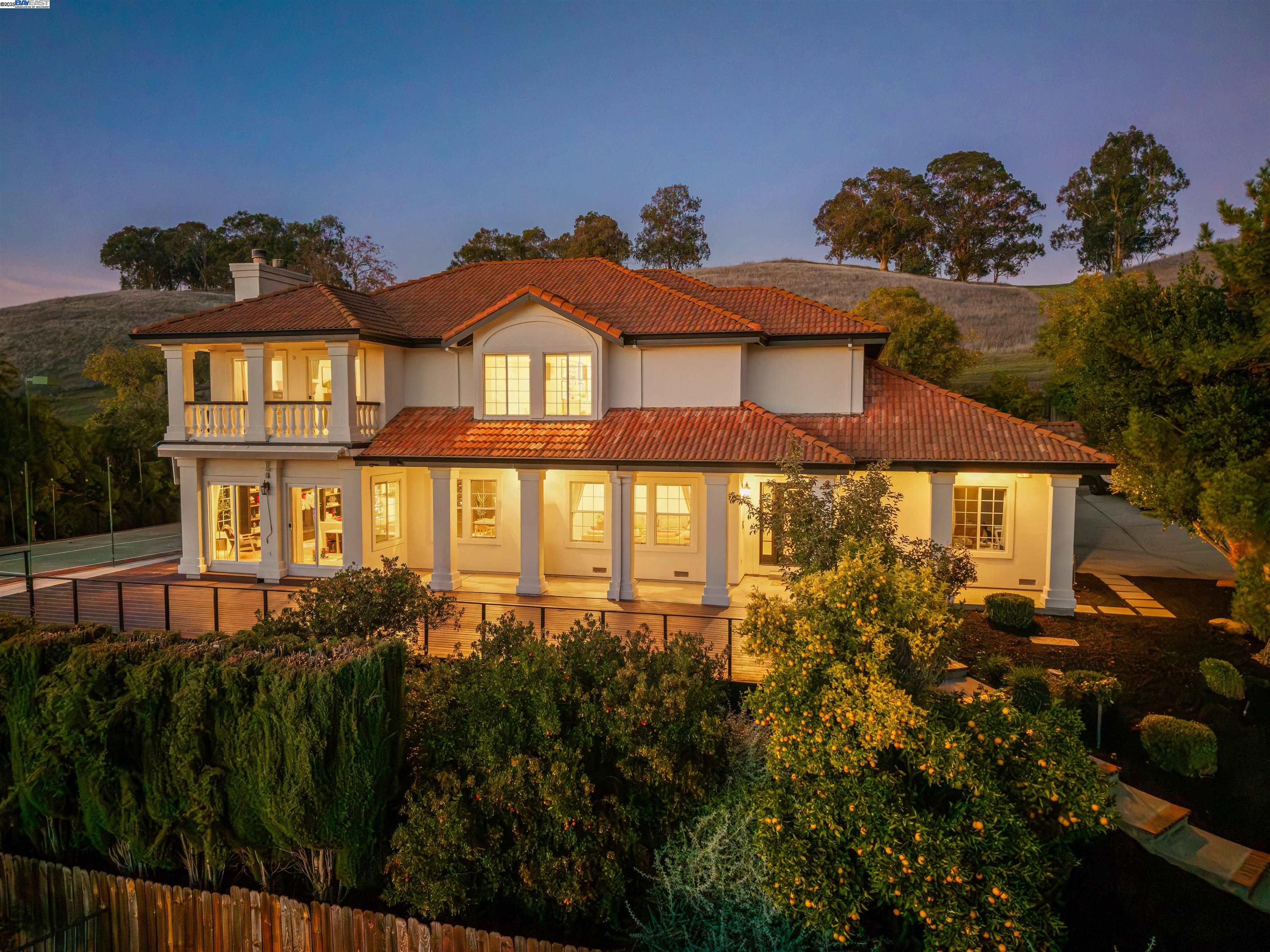 Detail Gallery Image 53 of 60 For 822 Navaronne Wy, Concord,  CA 94518-2173 - 6 Beds | 4 Baths