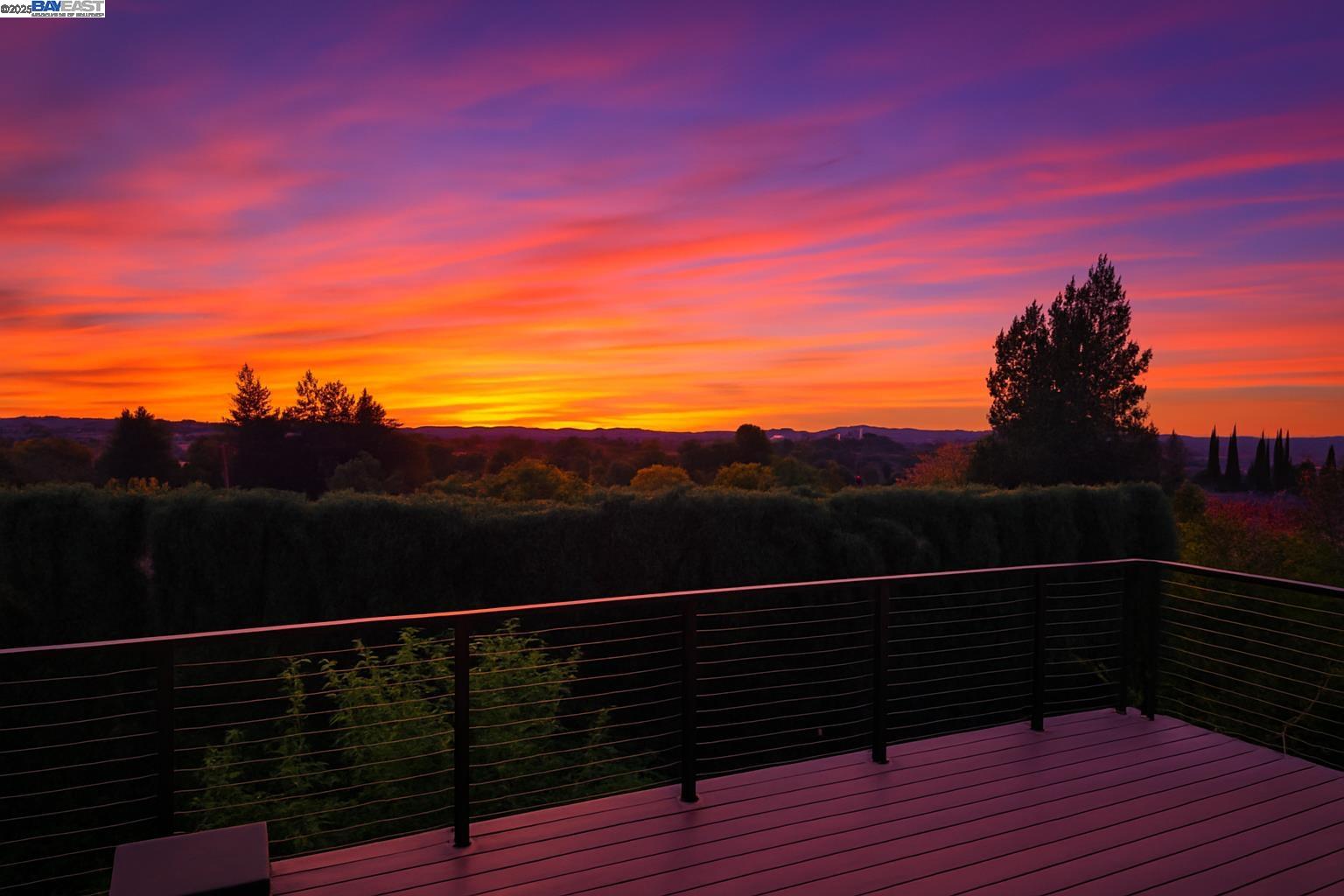 Detail Gallery Image 54 of 60 For 822 Navaronne Wy, Concord,  CA 94518-2173 - 6 Beds | 4 Baths