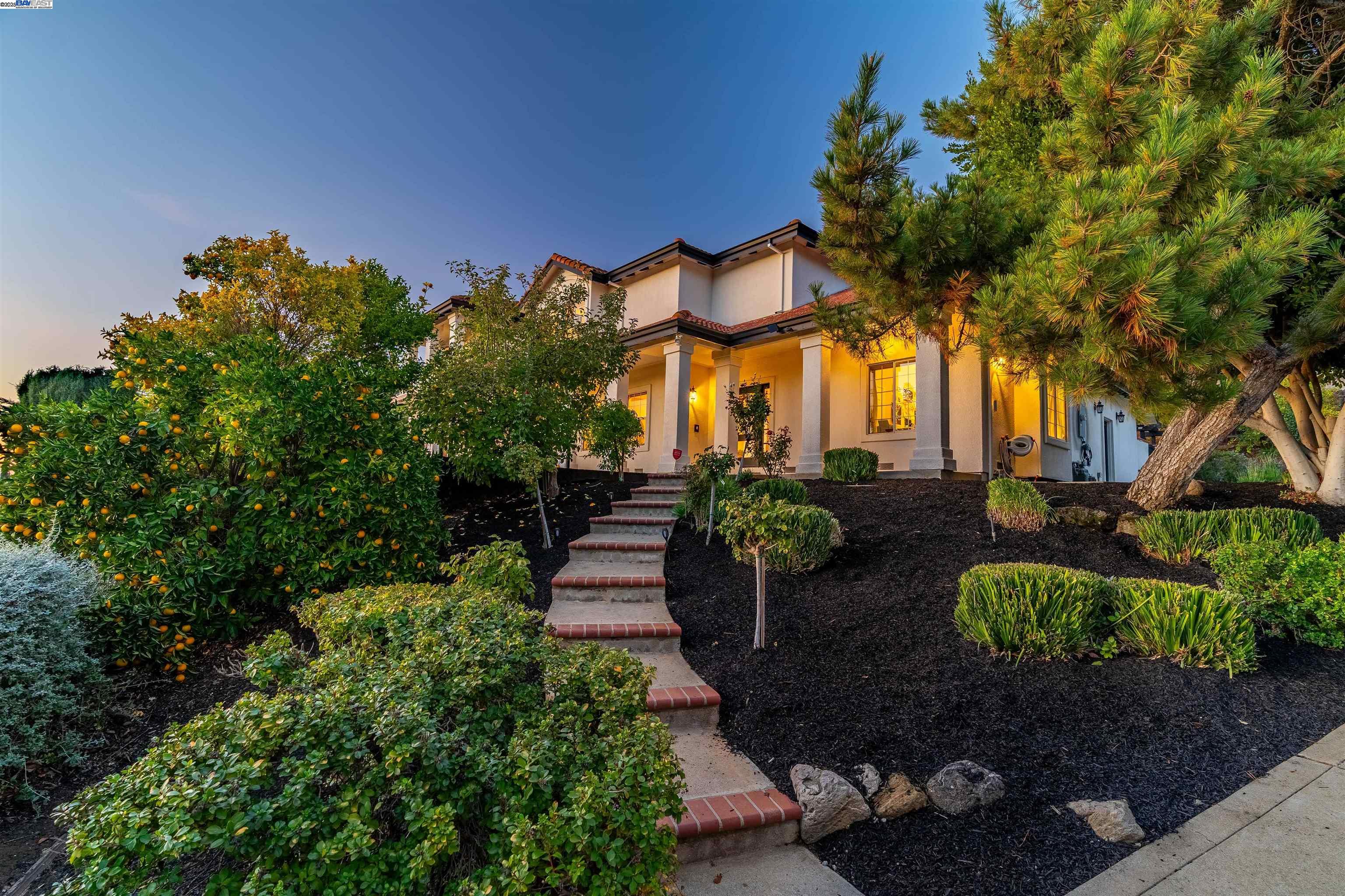 Detail Gallery Image 56 of 60 For 822 Navaronne Wy, Concord,  CA 94518-2173 - 6 Beds | 4 Baths