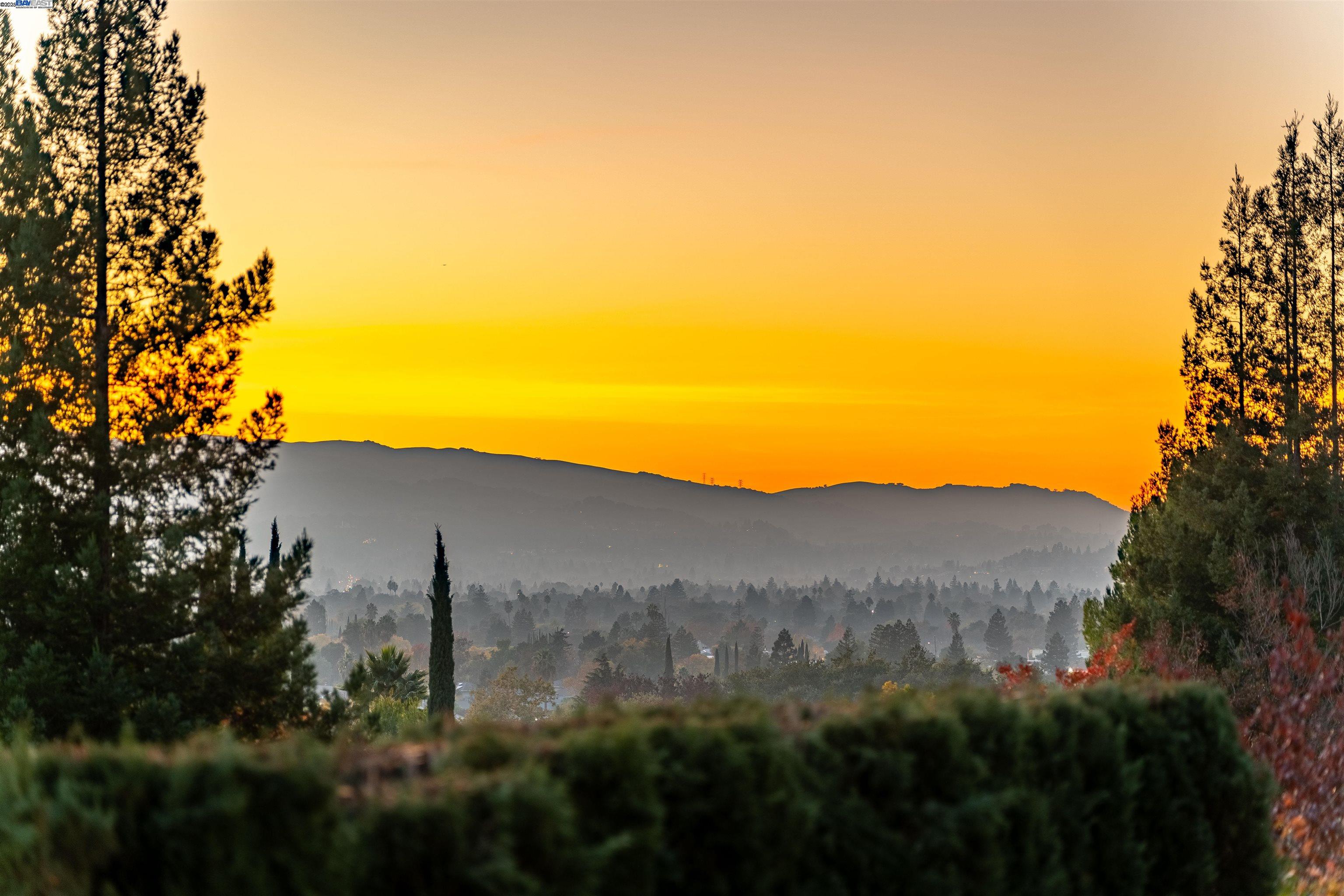 Detail Gallery Image 58 of 60 For 822 Navaronne Wy, Concord,  CA 94518-2173 - 6 Beds | 4 Baths