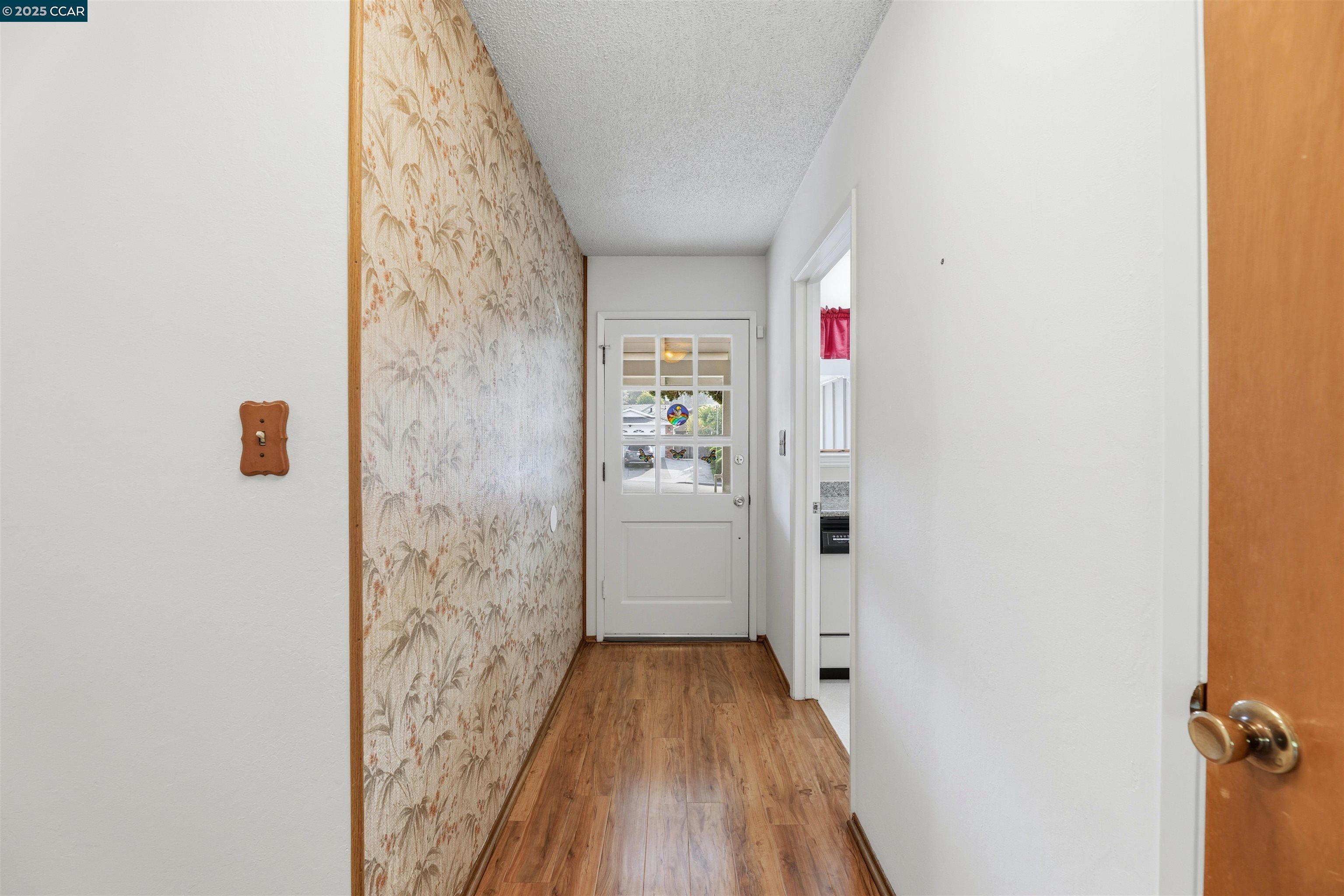 Detail Gallery Image 13 of 42 For 2314 Mahan Way, San Pablo,  CA 94806-1631 - 3 Beds | 2 Baths