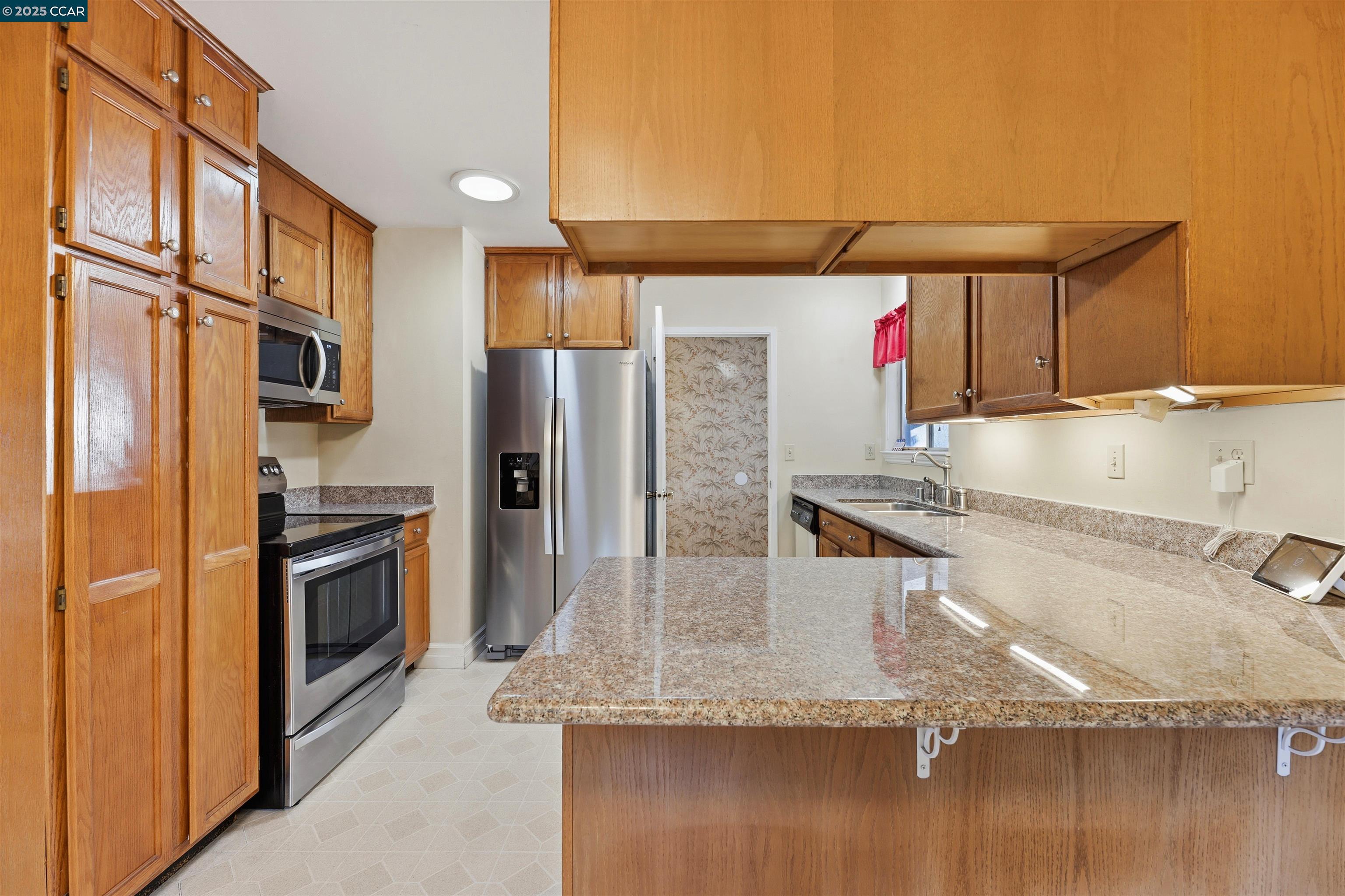 Detail Gallery Image 15 of 42 For 2314 Mahan Way, San Pablo,  CA 94806-1631 - 3 Beds | 2 Baths