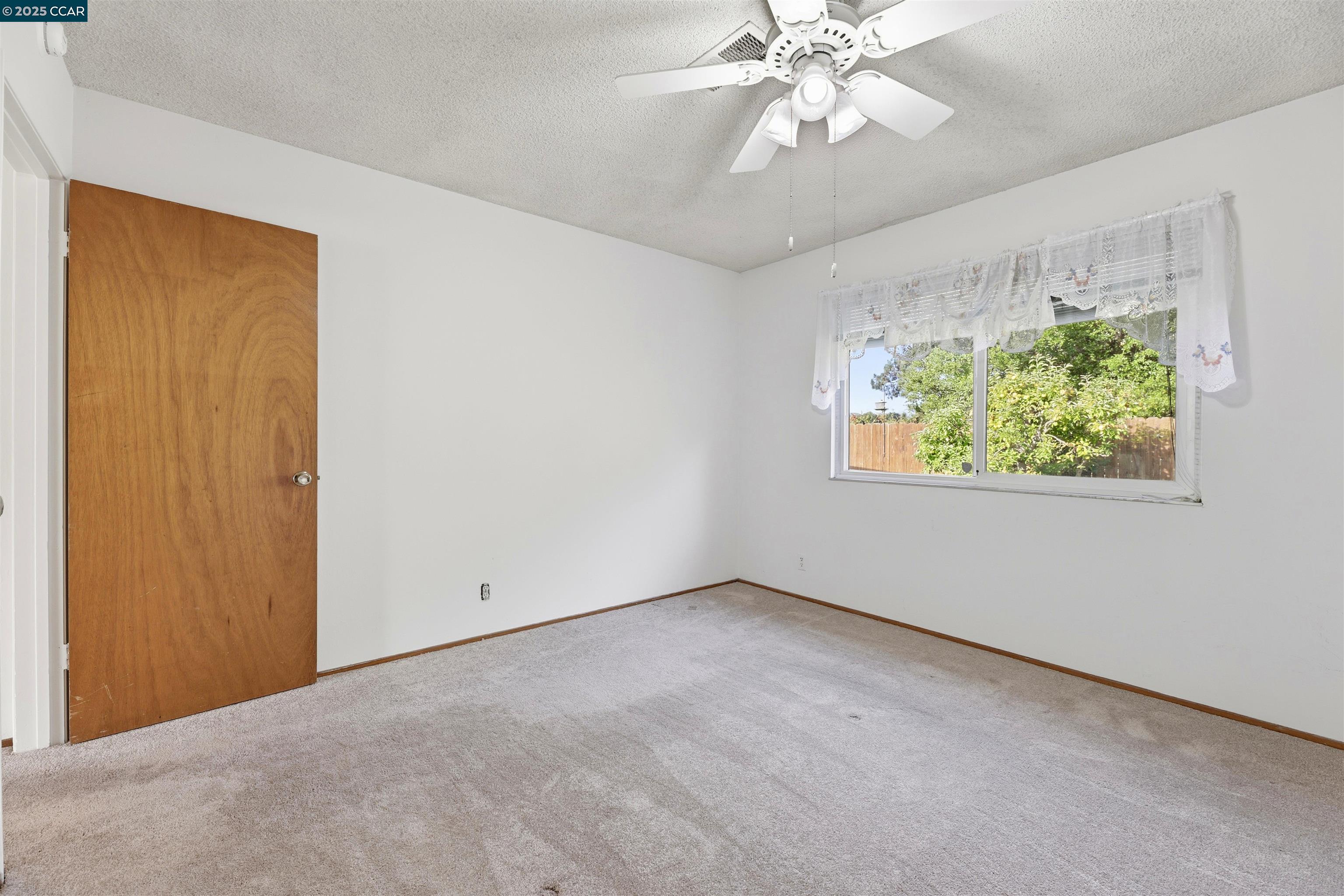 Detail Gallery Image 32 of 42 For 2314 Mahan Way, San Pablo,  CA 94806-1631 - 3 Beds | 2 Baths