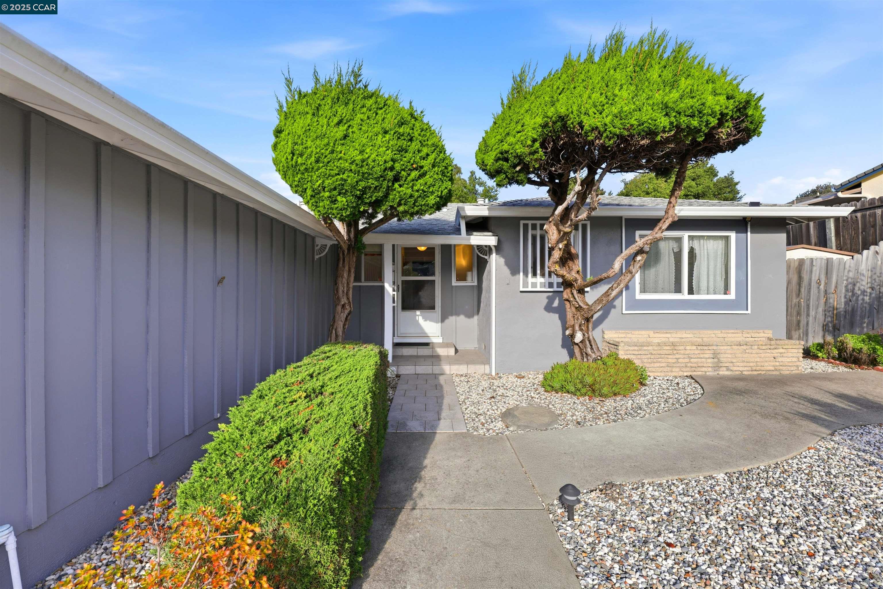 Detail Gallery Image 6 of 42 For 2314 Mahan Way, San Pablo,  CA 94806-1631 - 3 Beds | 2 Baths
