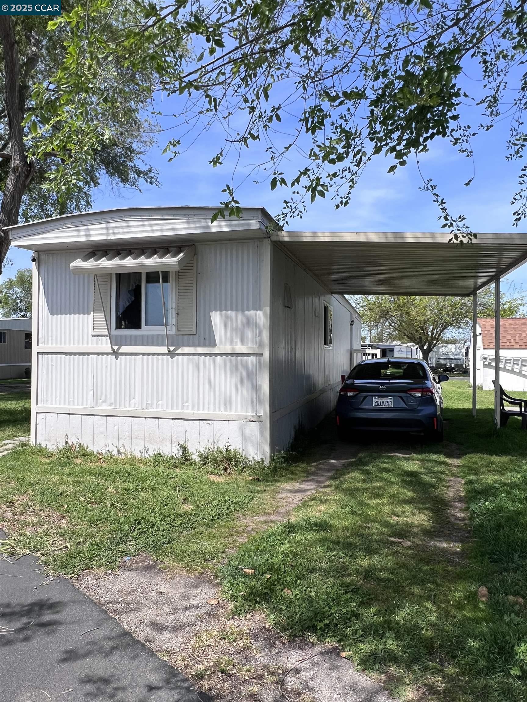 Front Image Thumbnail for CC41118220