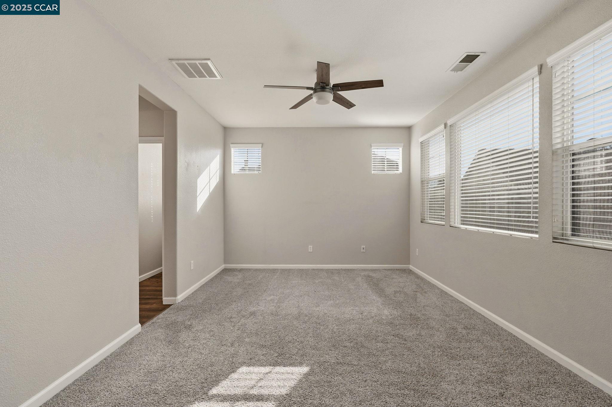 Detail Gallery Image 23 of 38 For 3893 Purple Finch Ln, Modesto,  CA 95355 - 3 Beds | 2/1 Baths