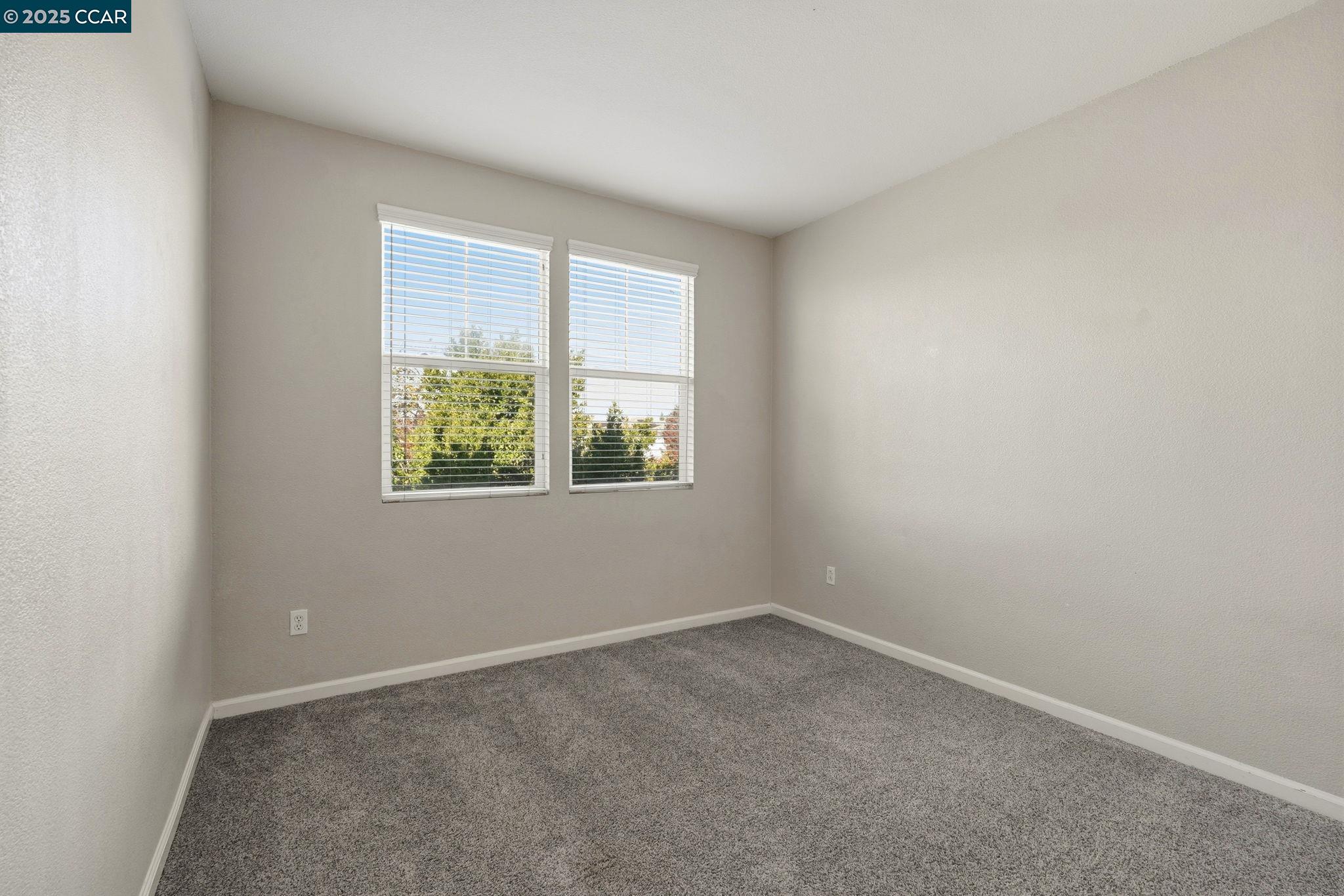 Detail Gallery Image 28 of 38 For 3893 Purple Finch Ln, Modesto,  CA 95355 - 3 Beds | 2/1 Baths