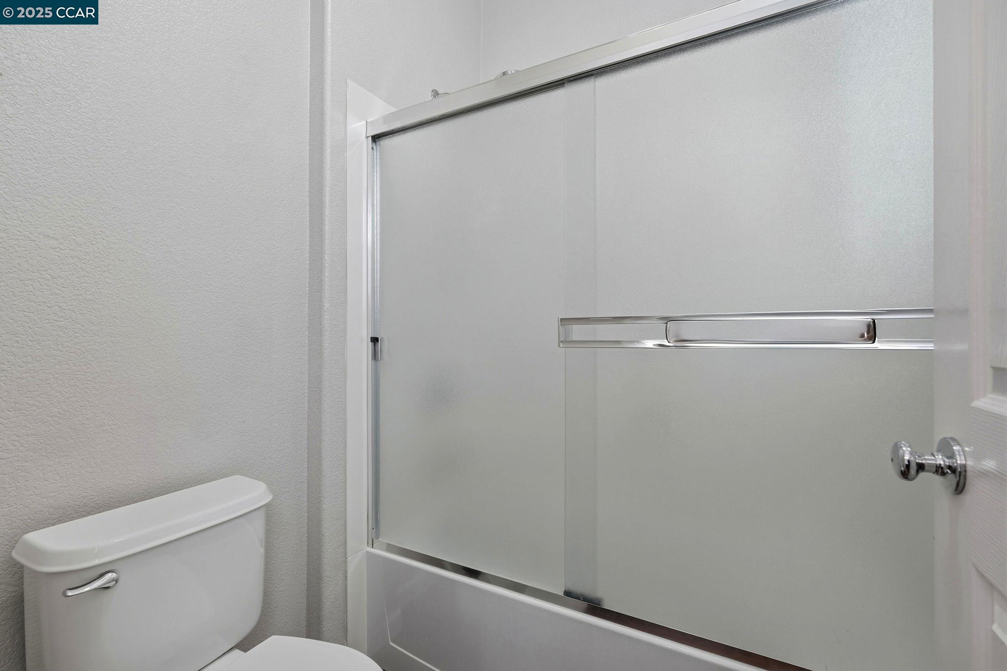 Detail Gallery Image 35 of 38 For 3893 Purple Finch Ln, Modesto,  CA 95355 - 3 Beds | 2/1 Baths