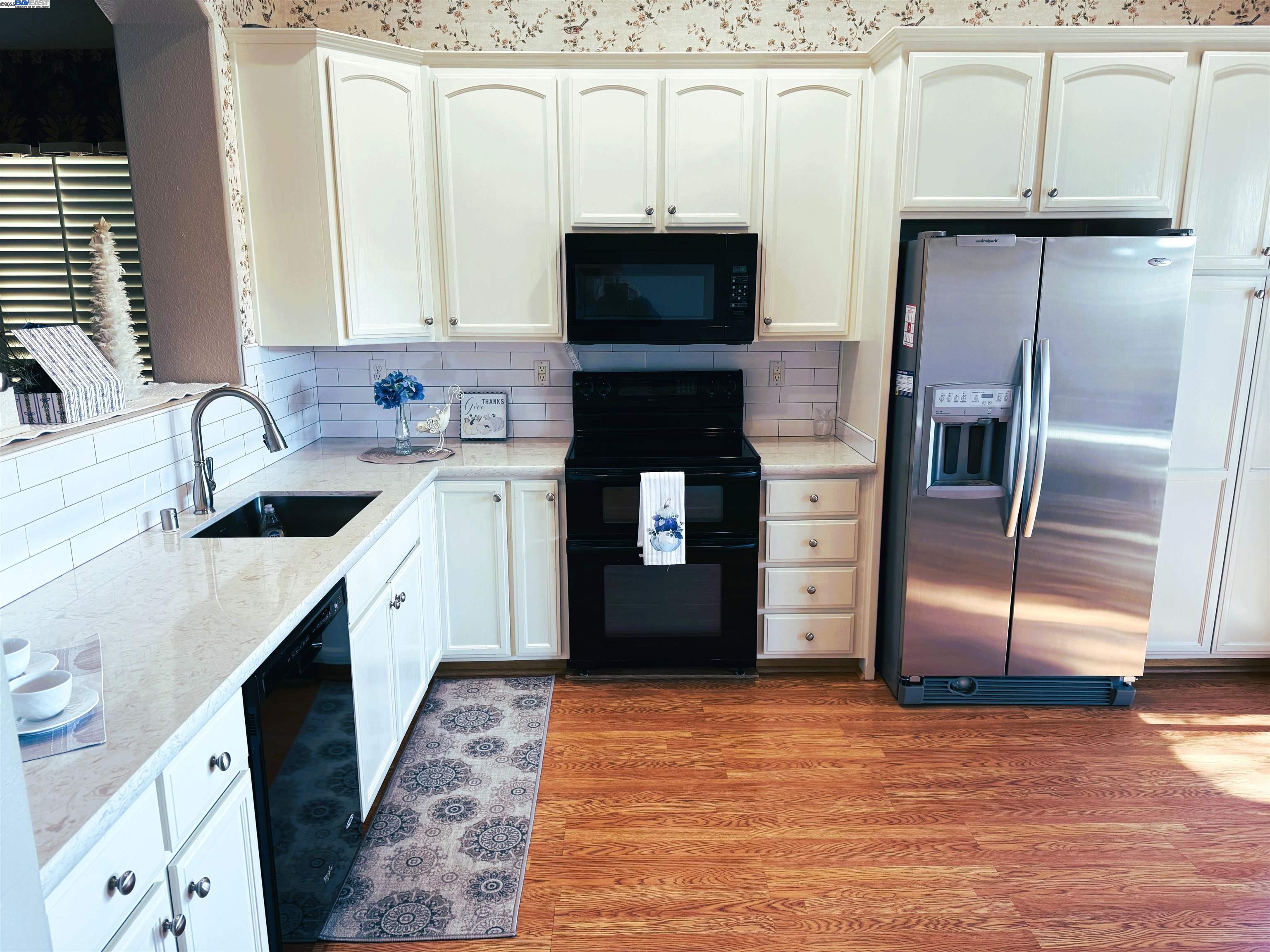 Detail Gallery Image 6 of 20 For 1349 Table Mountain Dr, Oakdale,  CA 95361 - 2 Beds | 2 Baths