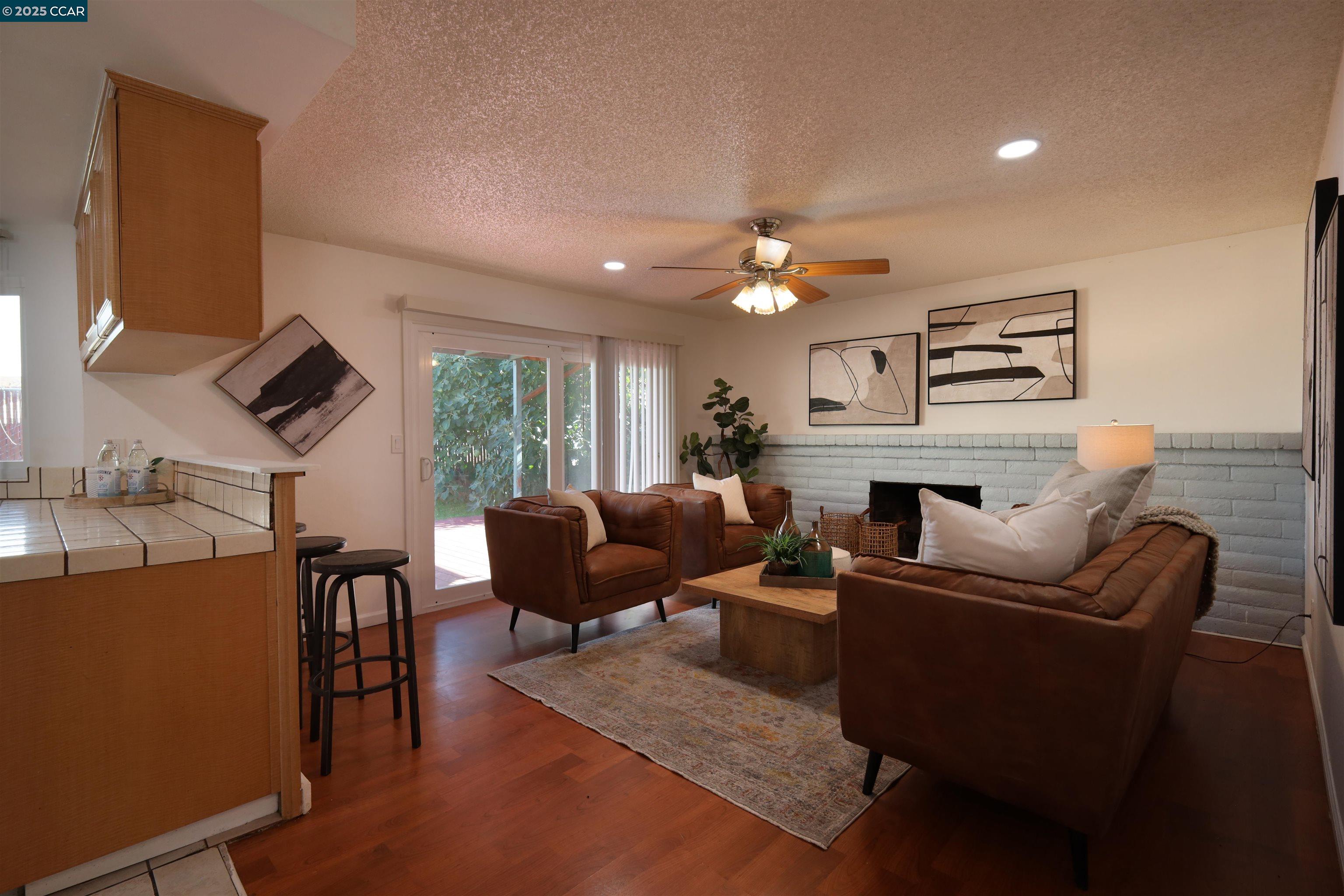 Detail Gallery Image 15 of 52 For 2105 Greenwood Pl, Pittsburg,  CA 94565 - 3 Beds | 2 Baths