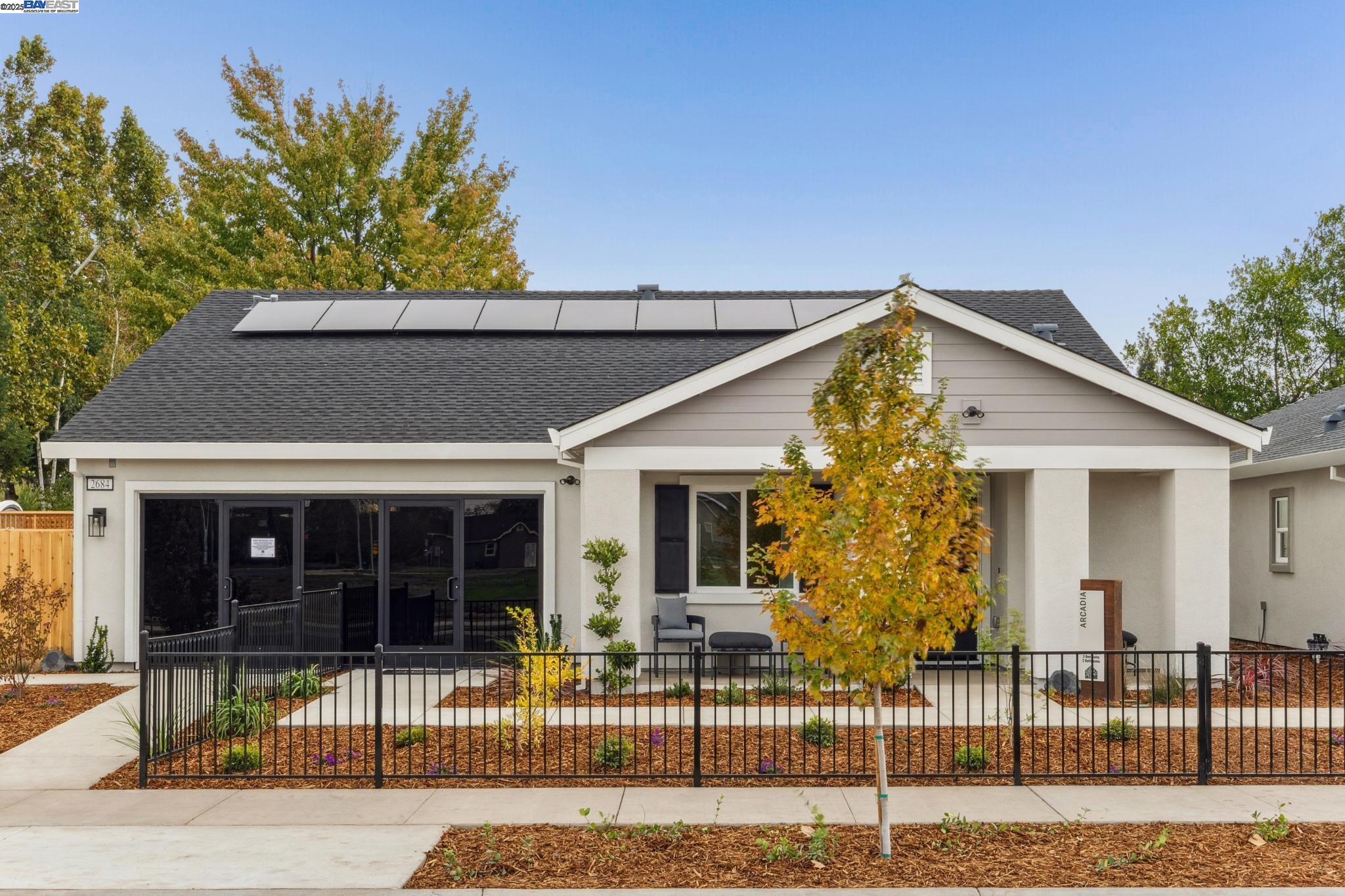 Detail Gallery Image 2 of 45 For 2652 Wesley Way, Chico,  CA 95973 - 3 Beds | 2 Baths