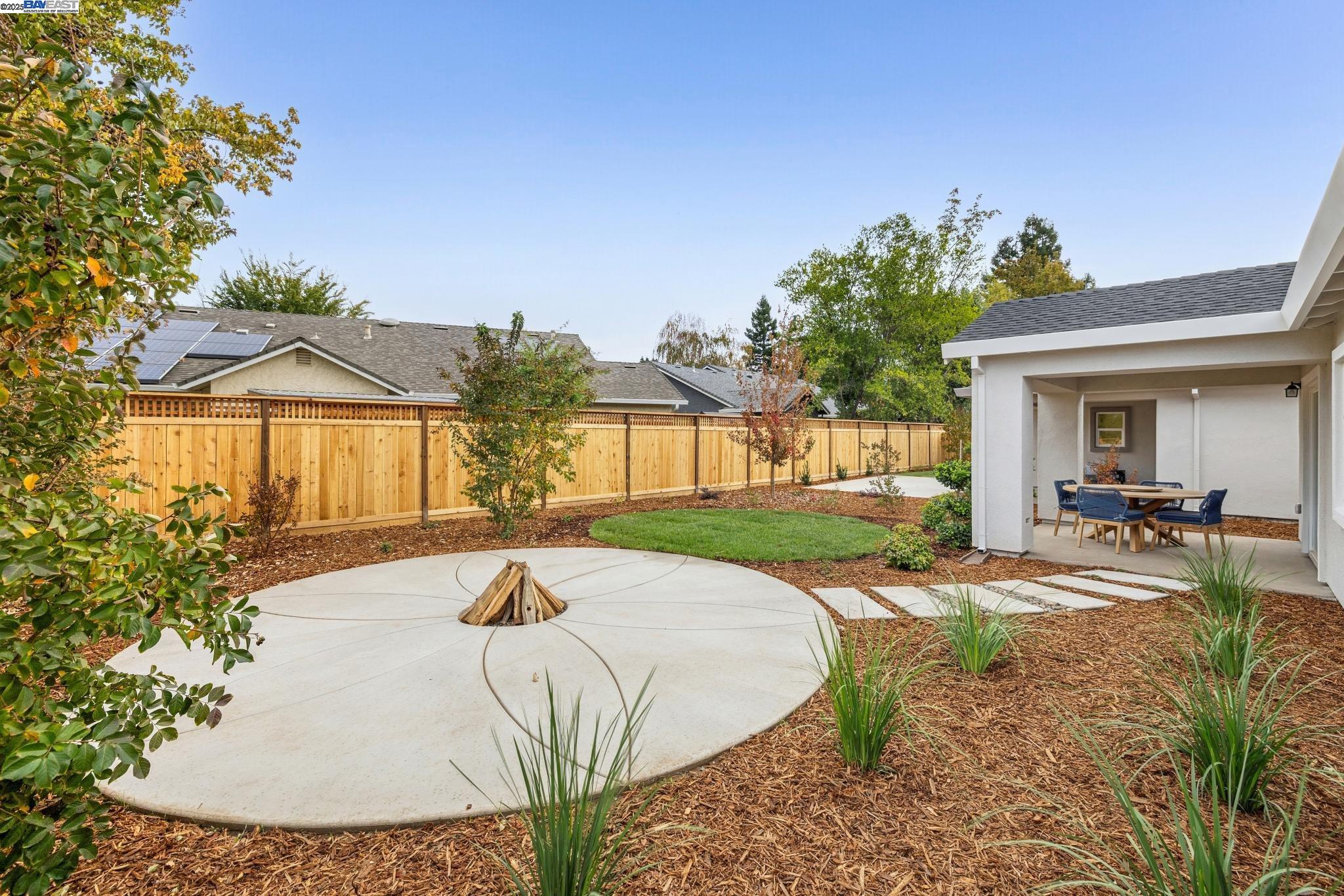 Detail Gallery Image 42 of 45 For 2652 Wesley Way, Chico,  CA 95973 - 3 Beds | 2 Baths