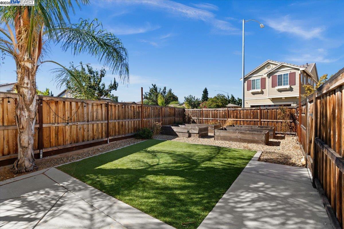 Detail Gallery Image 31 of 45 For 4384 Lennox Ln, Tracy,  CA 95377 - 3 Beds | 2/1 Baths