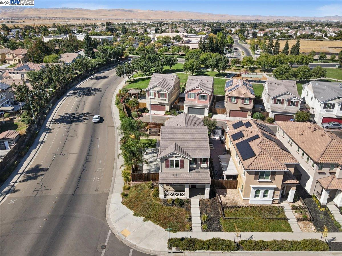 Detail Gallery Image 41 of 45 For 4384 Lennox Ln, Tracy,  CA 95377 - 3 Beds | 2/1 Baths