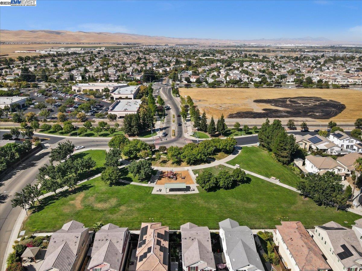 Detail Gallery Image 42 of 45 For 4384 Lennox Ln, Tracy,  CA 95377 - 3 Beds | 2/1 Baths