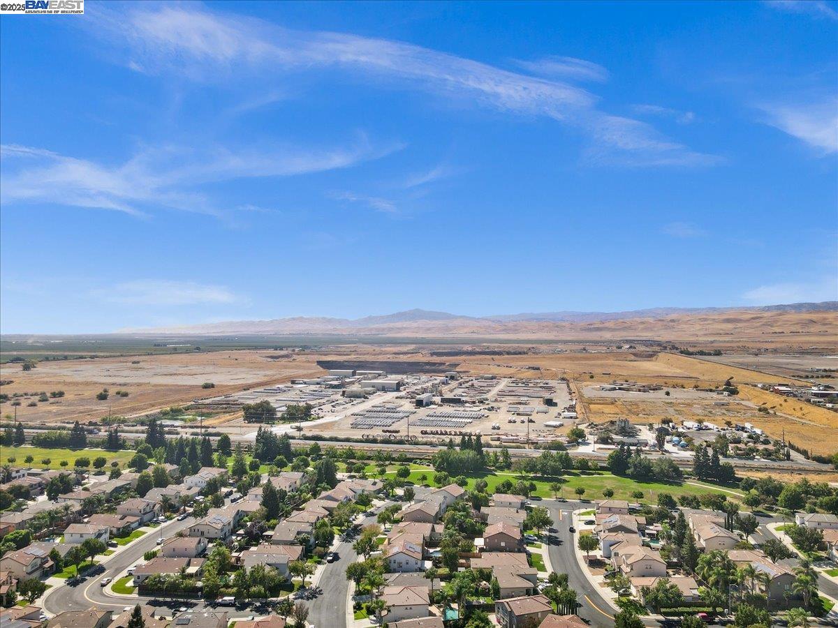 Detail Gallery Image 43 of 45 For 4384 Lennox Ln, Tracy,  CA 95377 - 3 Beds | 2/1 Baths