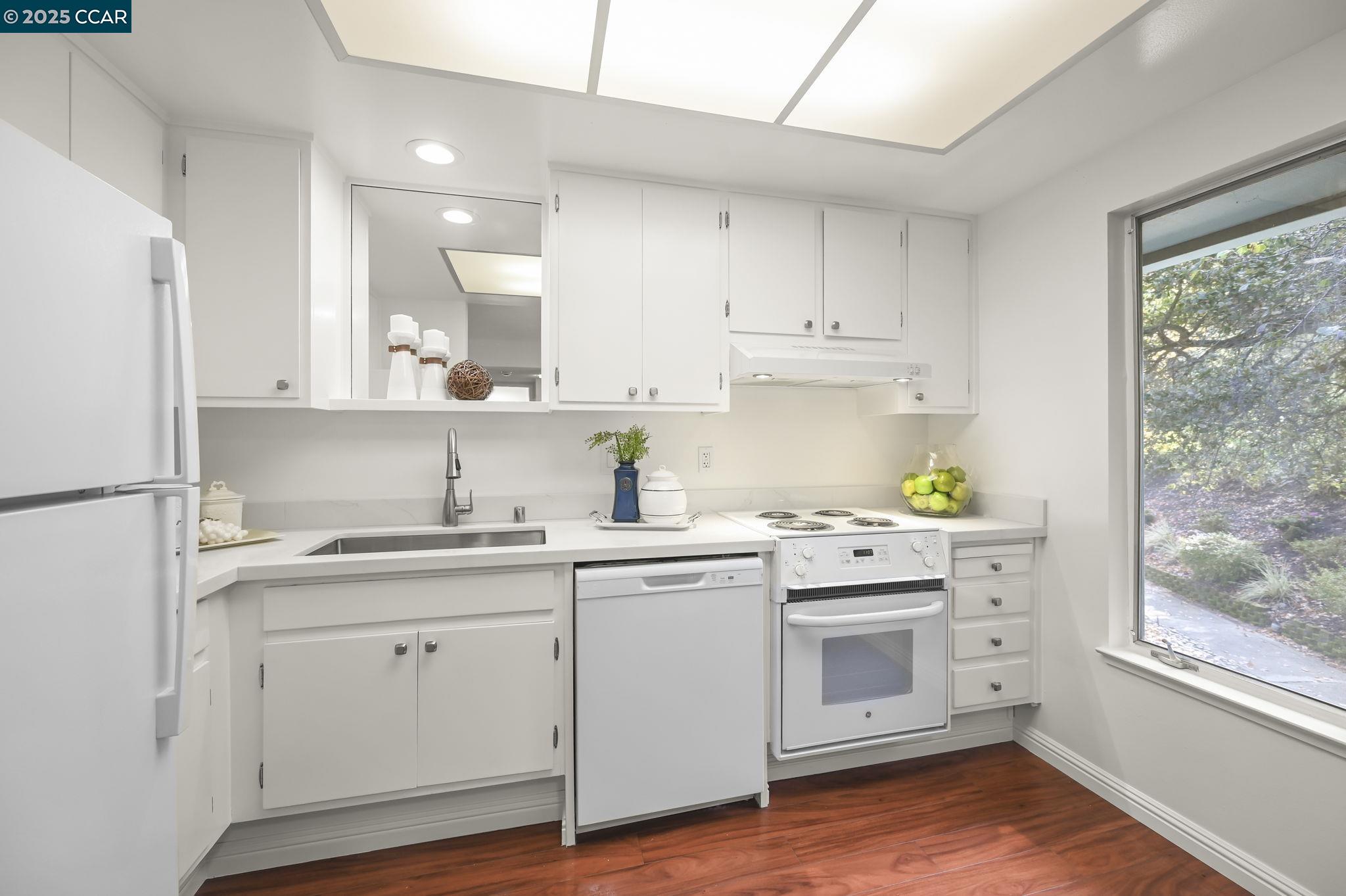 Photo #11: 41118233 Listing: Photo #11