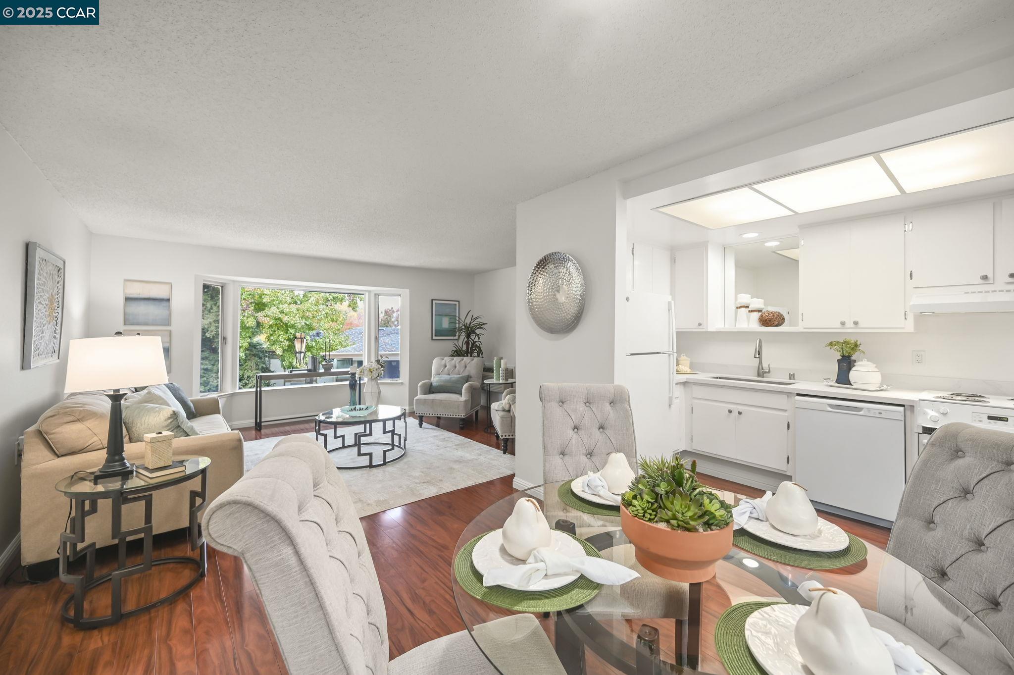 Photo #6: 41118233 Listing: Photo #6