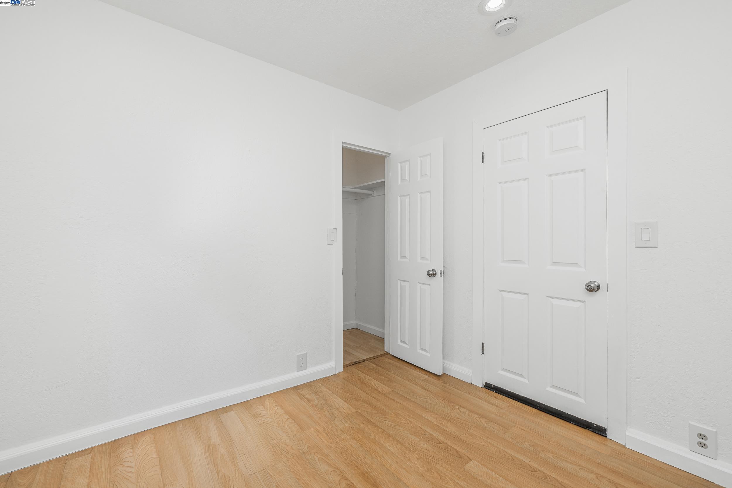 Detail Gallery Image 20 of 32 For 1127 60th Ave, Oakland,  CA 94621 - 4 Beds | 2 Baths