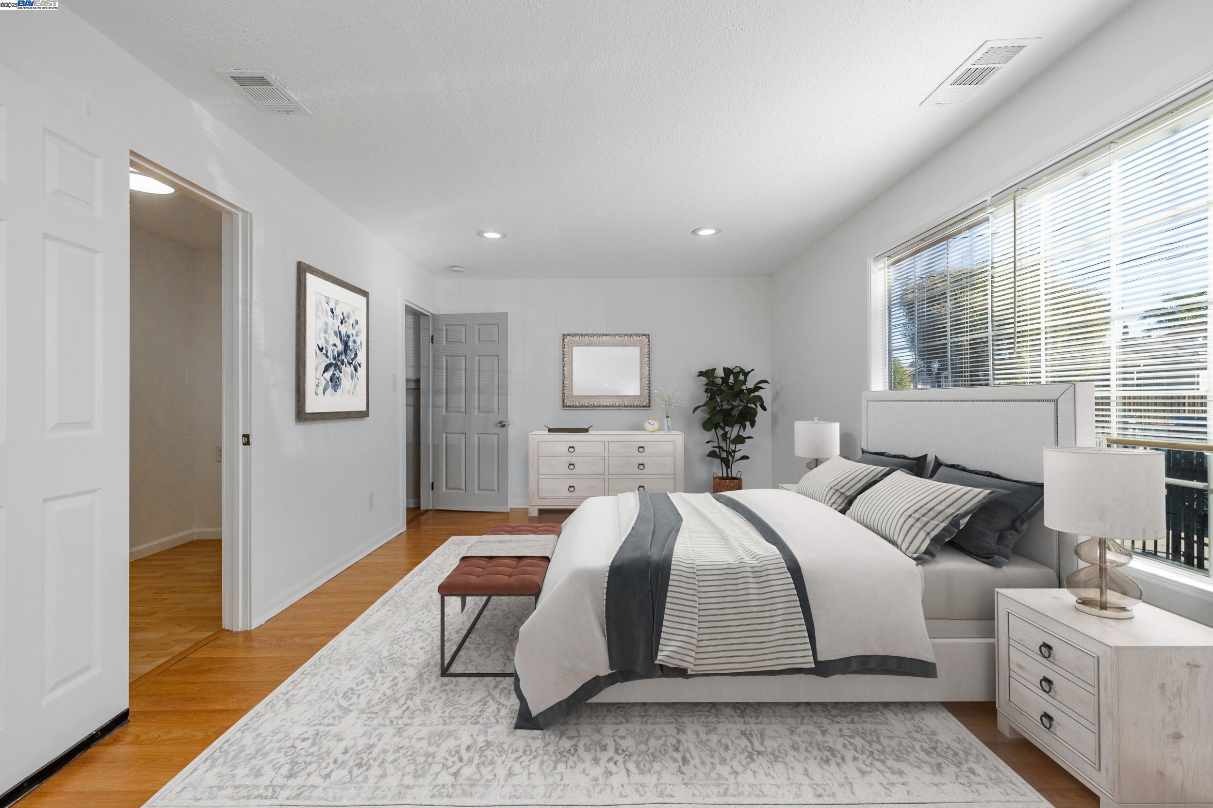 Detail Gallery Image 23 of 32 For 1127 60th Ave, Oakland,  CA 94621 - 4 Beds | 2 Baths