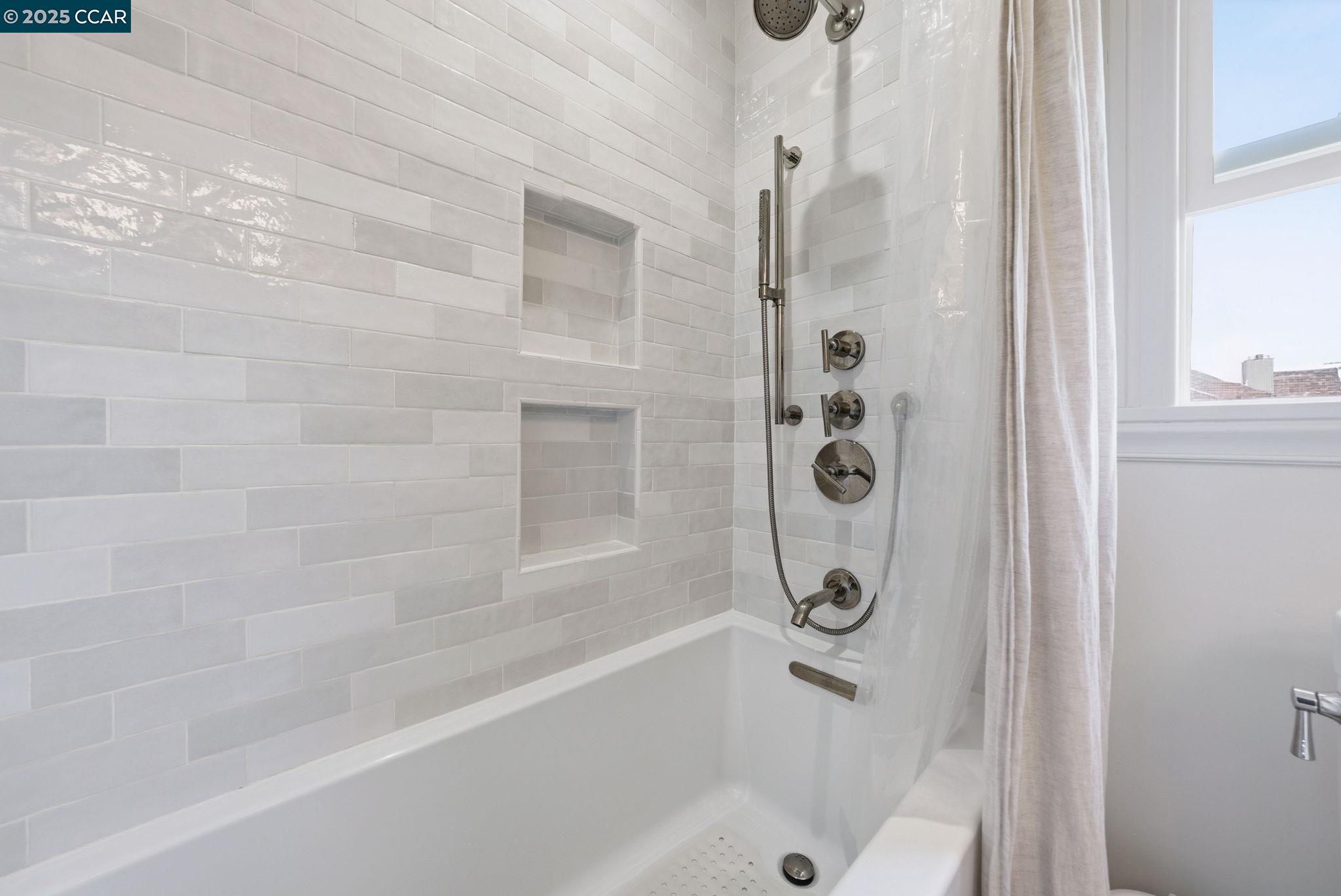 Detail Gallery Image 36 of 58 For 576 Begier Ave, San Leandro,  CA 94577 - 3 Beds | 1/1 Baths