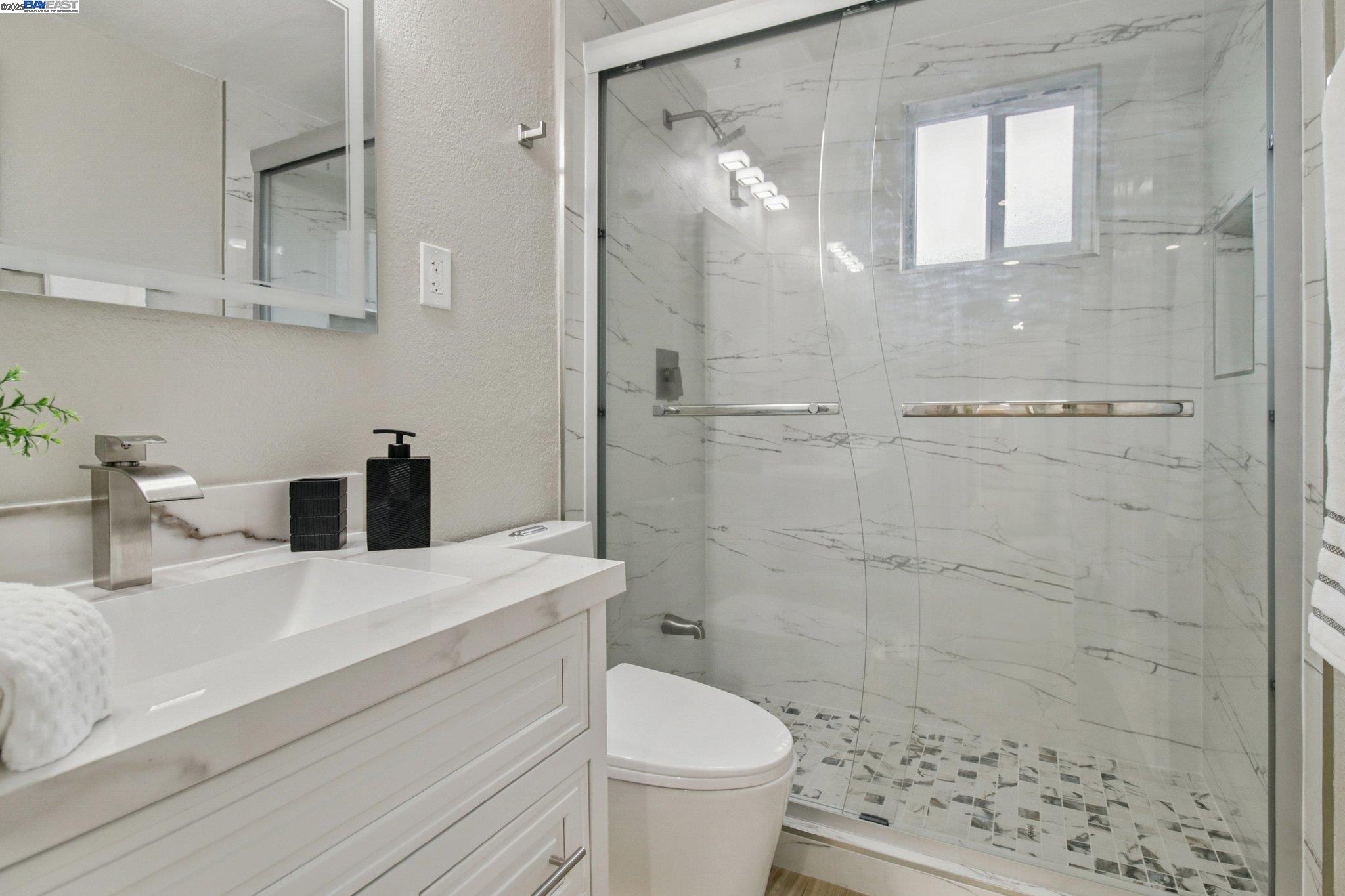 Detail Gallery Image 21 of 46 For 27480 Calaroga Ave, Hayward,  CA 94545 - 3 Beds | 2 Baths