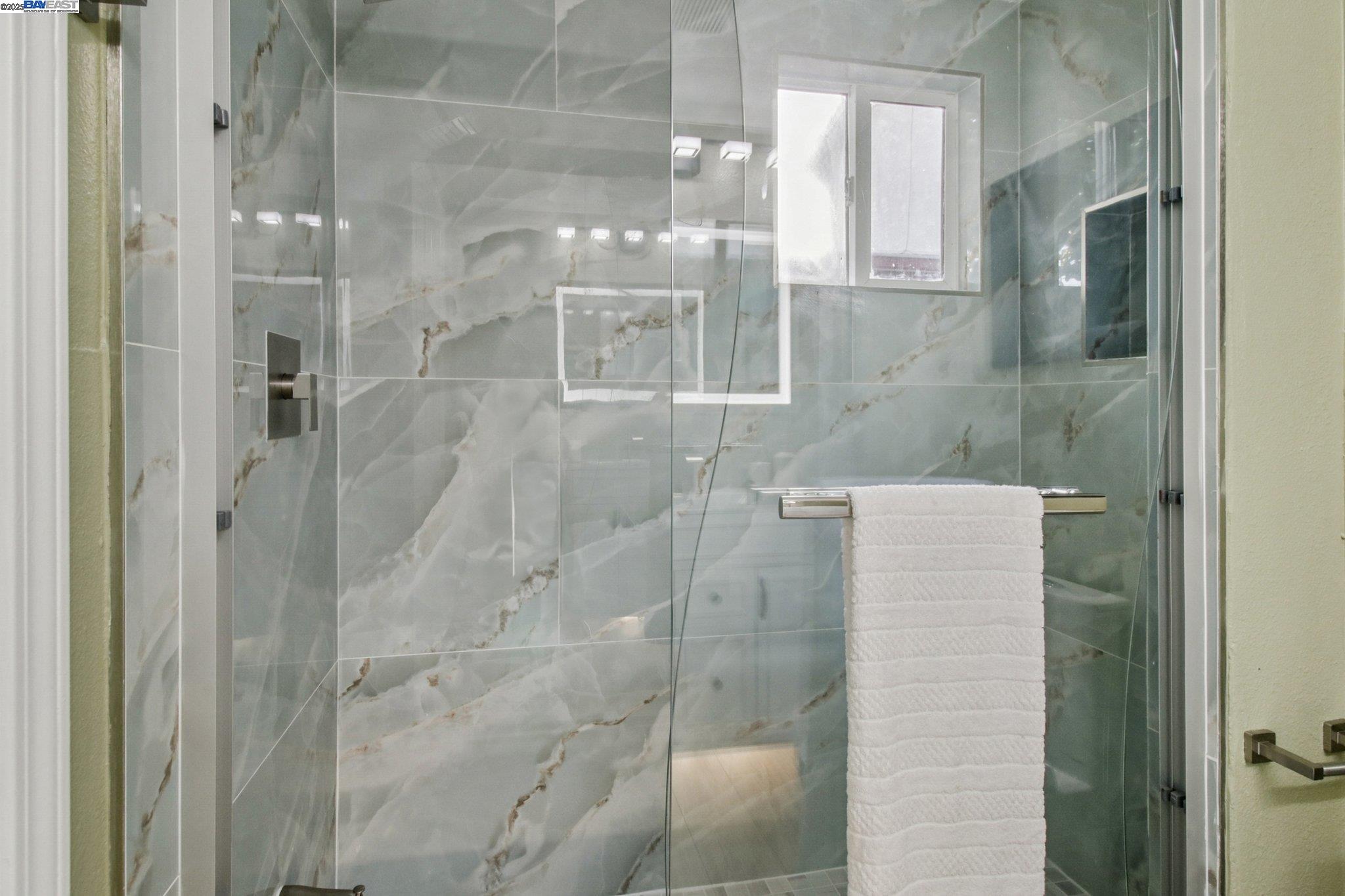 Detail Gallery Image 25 of 46 For 27480 Calaroga Ave, Hayward,  CA 94545 - 3 Beds | 2 Baths