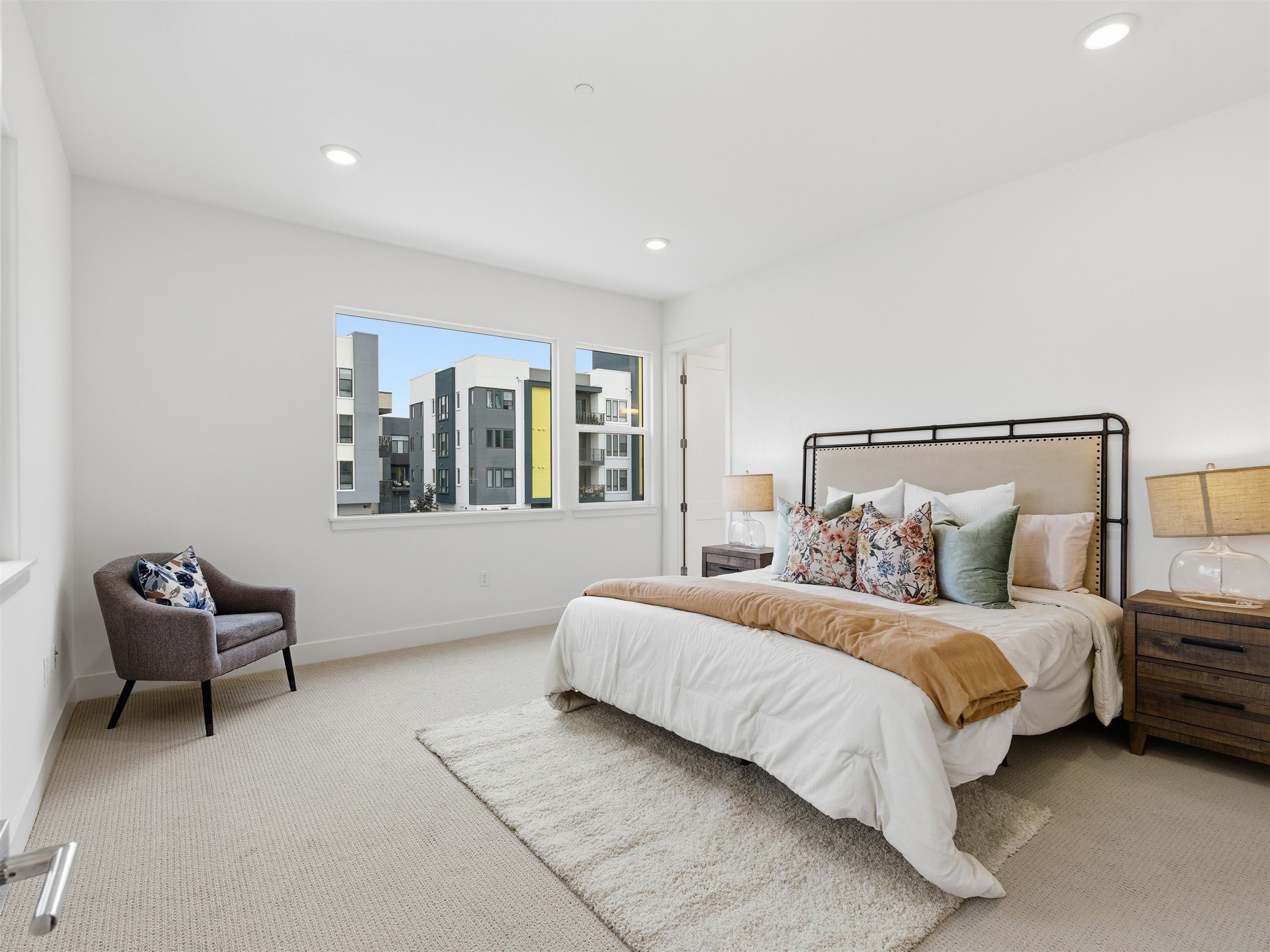 Detail Gallery Image 11 of 39 For 44862 S Grimmer Blvd #105,  Fremont,  CA 94538 - 3 Beds | 2/2 Baths