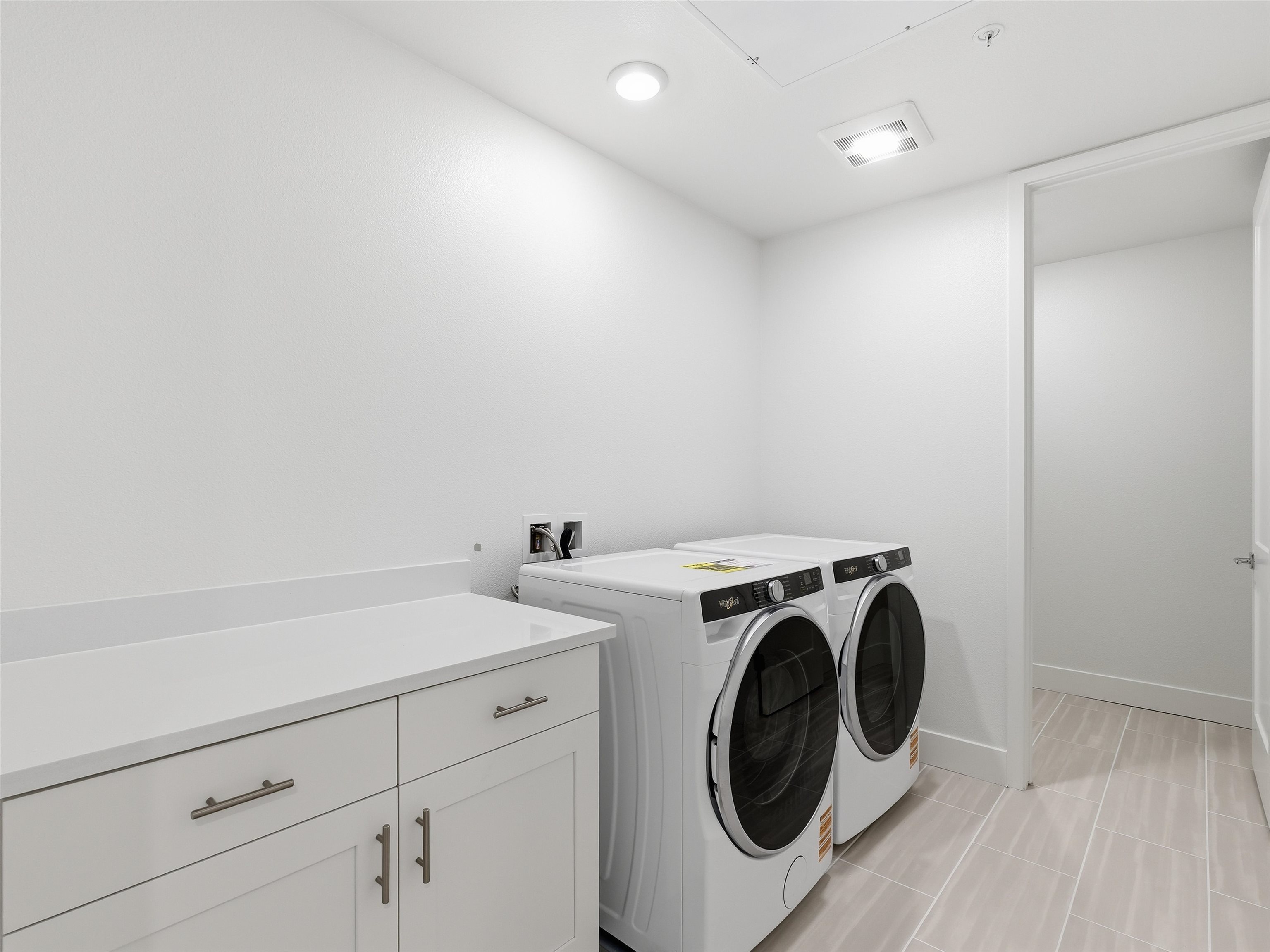 Detail Gallery Image 18 of 39 For 44862 S Grimmer Blvd #105,  Fremont,  CA 94538 - 3 Beds | 2/2 Baths