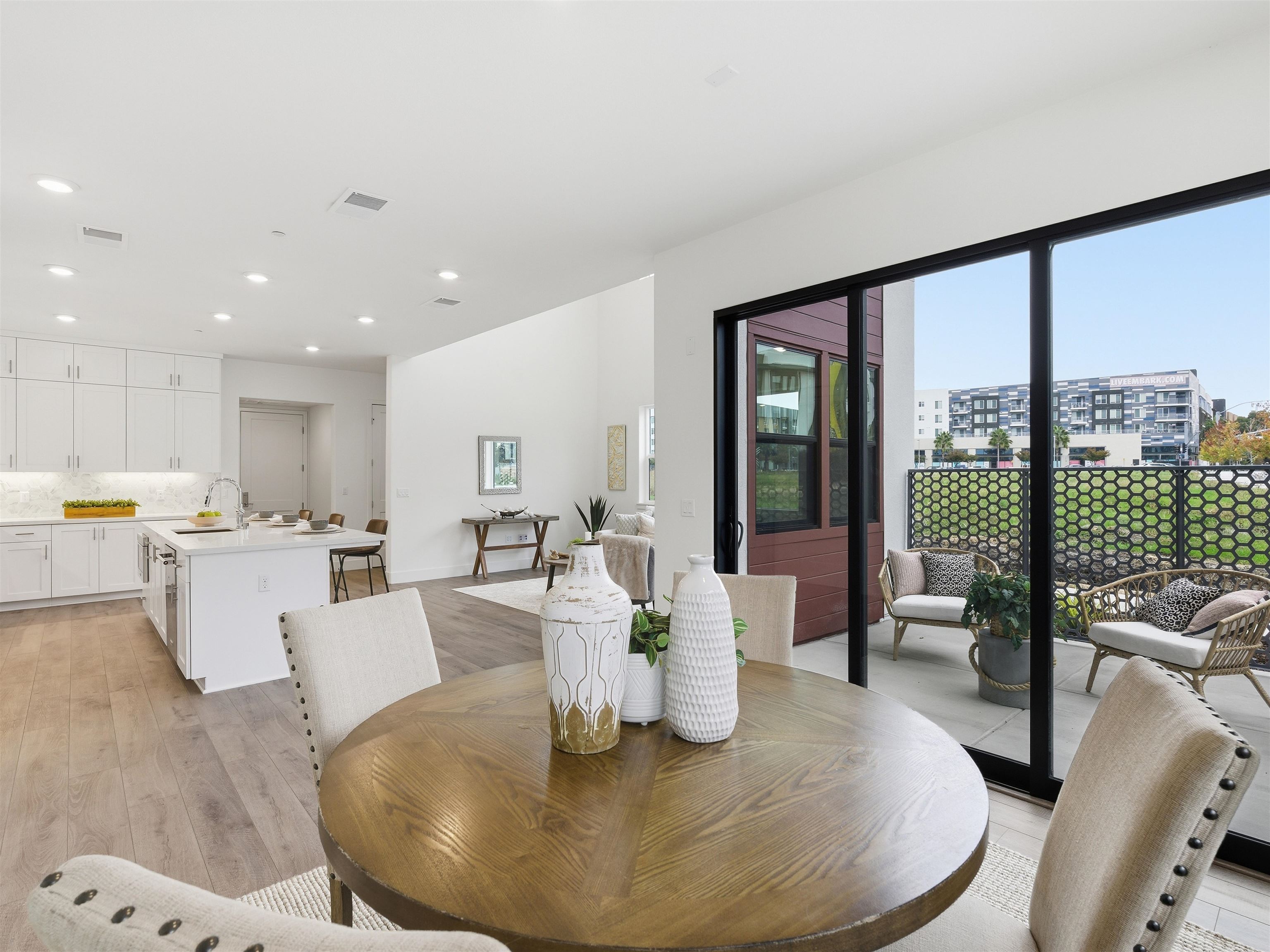 Detail Gallery Image 7 of 39 For 44862 S Grimmer Blvd #105,  Fremont,  CA 94538 - 3 Beds | 2/2 Baths