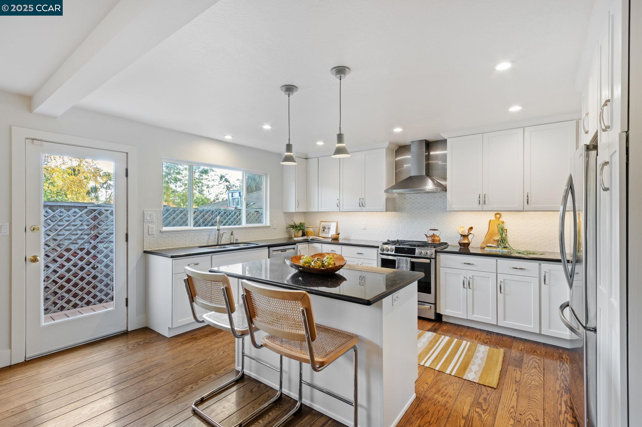 Detail Gallery Image 13 of 41 For 4239 Gregory St, Oakland,  CA 94619 - 3 Beds | 2 Baths