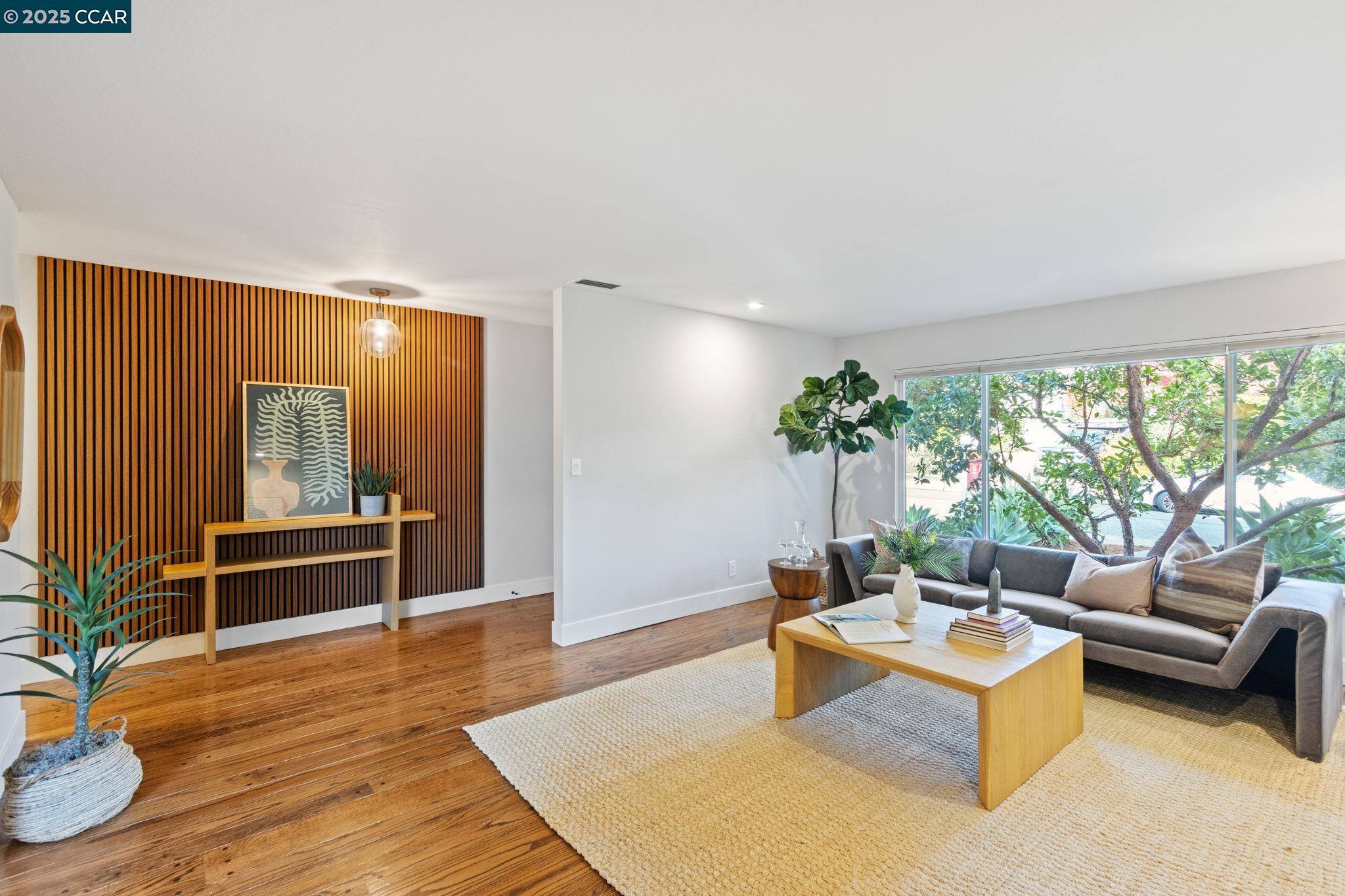 Detail Gallery Image 6 of 41 For 4239 Gregory St, Oakland,  CA 94619 - 3 Beds | 2 Baths