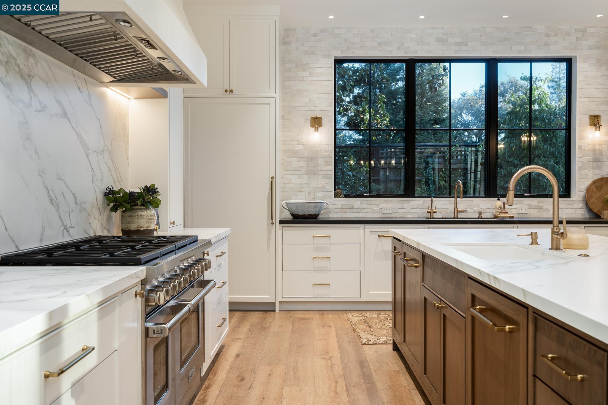 Detail Gallery Image 9 of 20 For 80 Dot Drive, Alamo,  CA 94507 - 5 Beds | 4/1 Baths