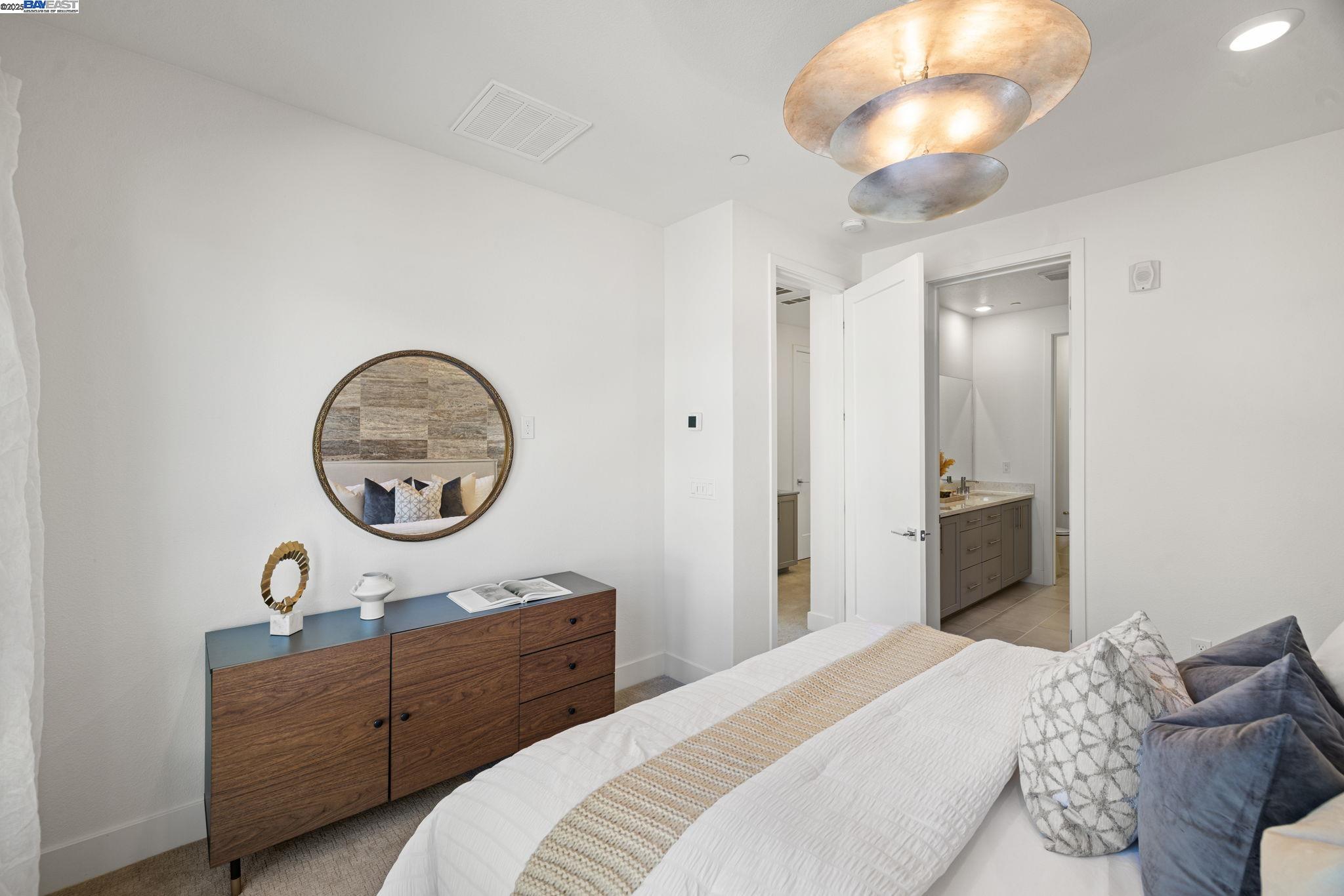 Detail Gallery Image 13 of 28 For 3838 Development Ter #1001,  Fremont,  CA 94538 - 2 Beds | 2/1 Baths