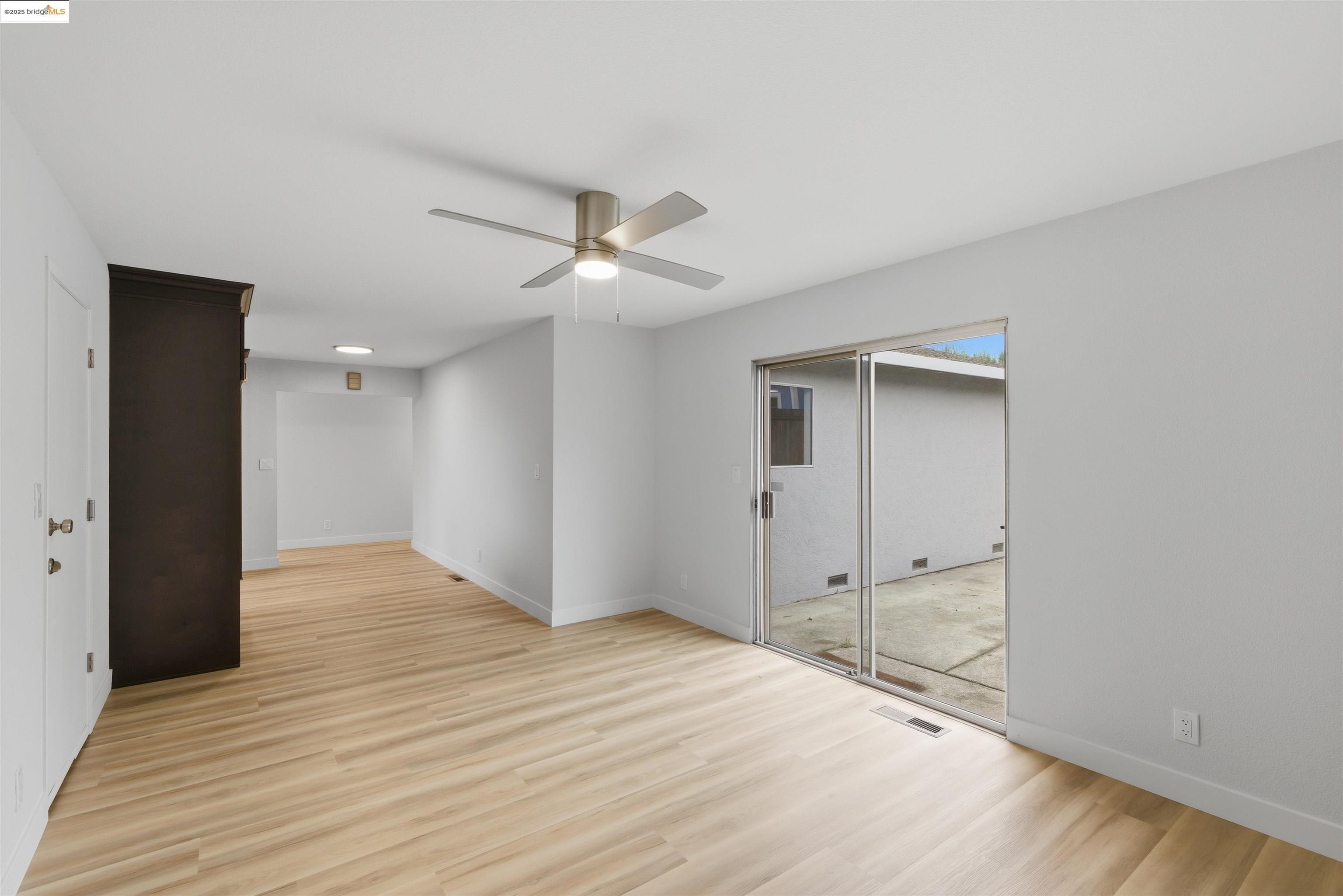 Detail Gallery Image 12 of 39 For 3640 Sun View Terrace, Concord,  CA 94520 - 4 Beds | 2 Baths