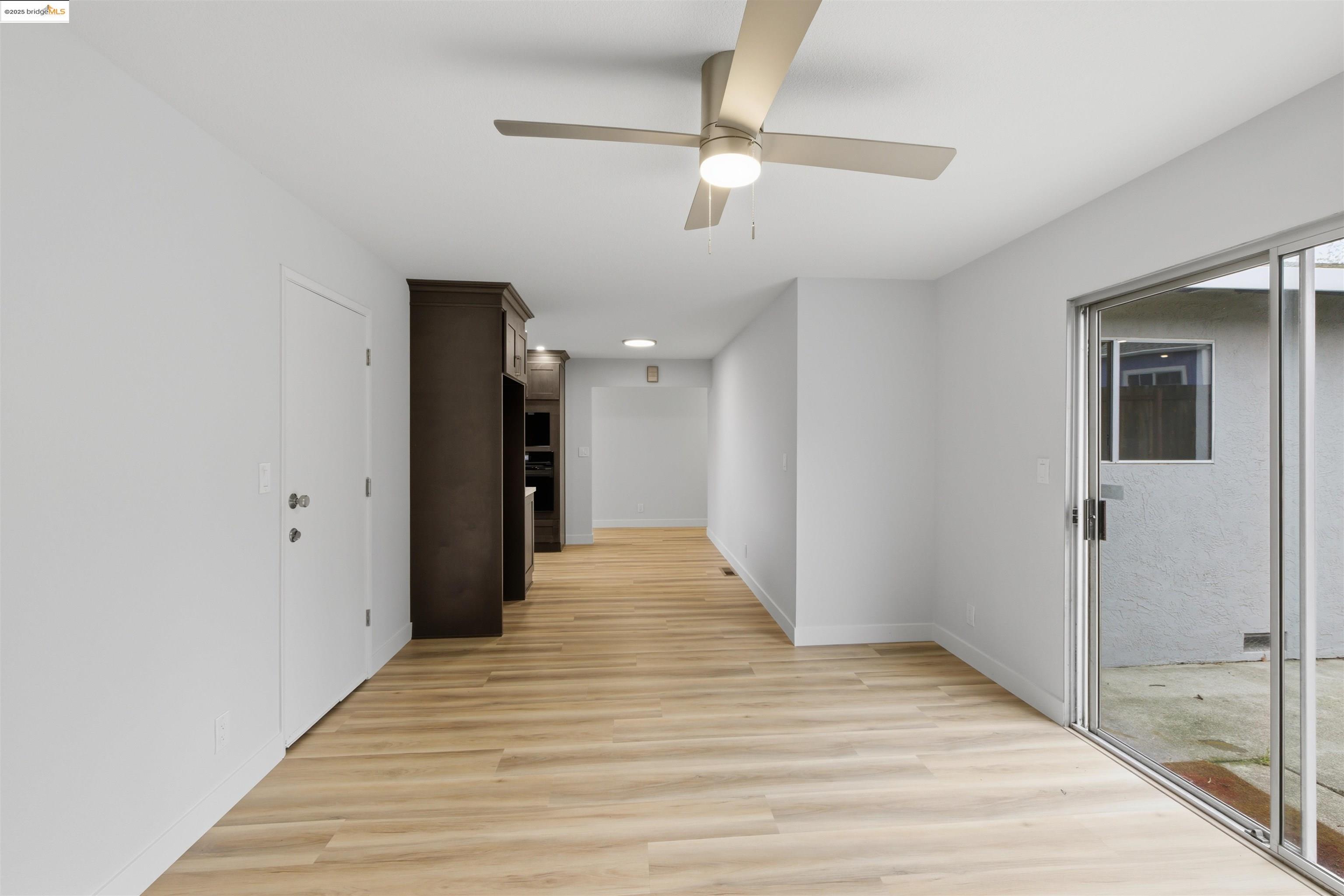 Detail Gallery Image 13 of 39 For 3640 Sun View Terrace, Concord,  CA 94520 - 4 Beds | 2 Baths