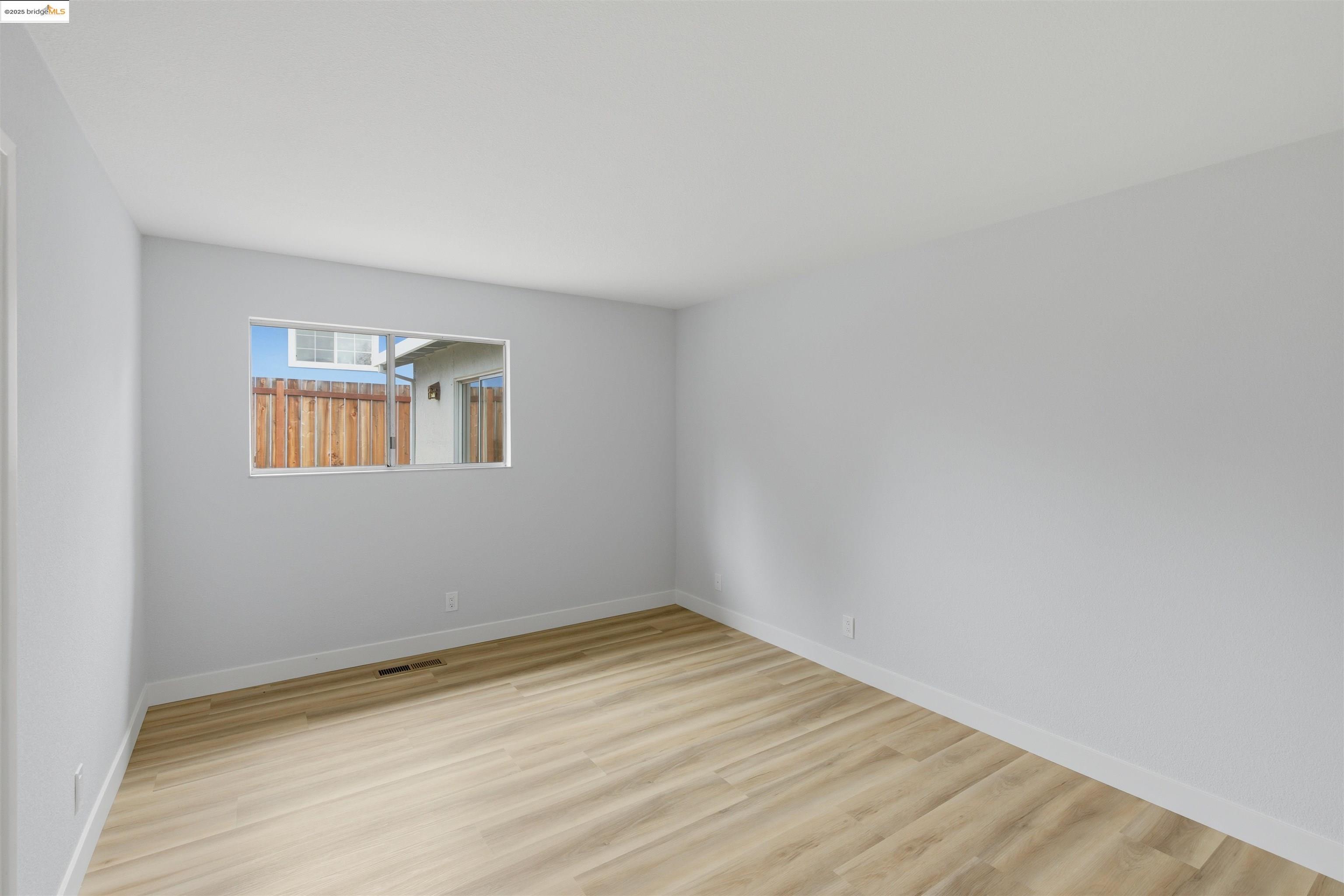 Detail Gallery Image 19 of 39 For 3640 Sun View Terrace, Concord,  CA 94520 - 4 Beds | 2 Baths