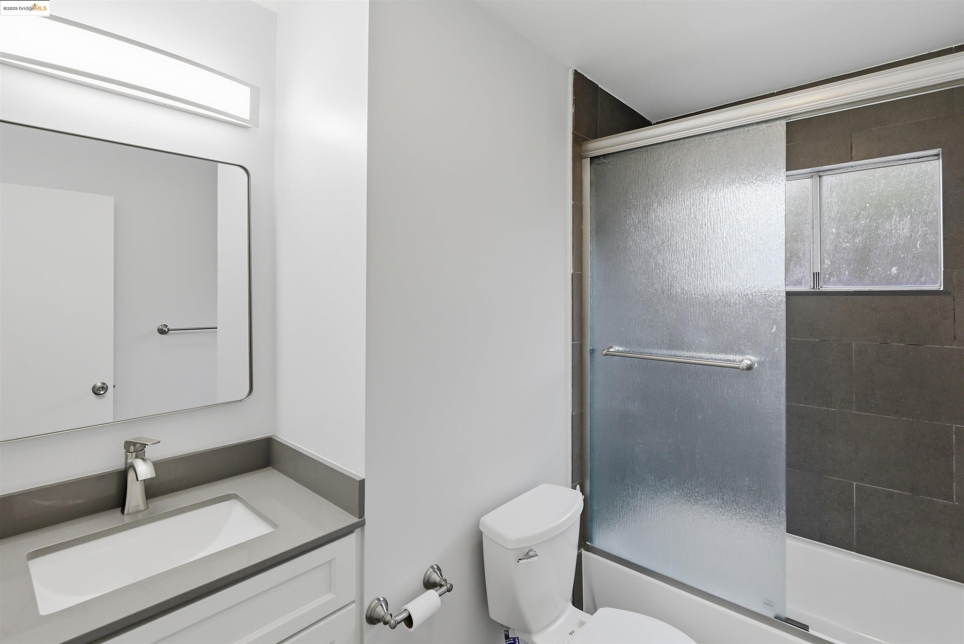 Detail Gallery Image 27 of 39 For 3640 Sun View Terrace, Concord,  CA 94520 - 4 Beds | 2 Baths