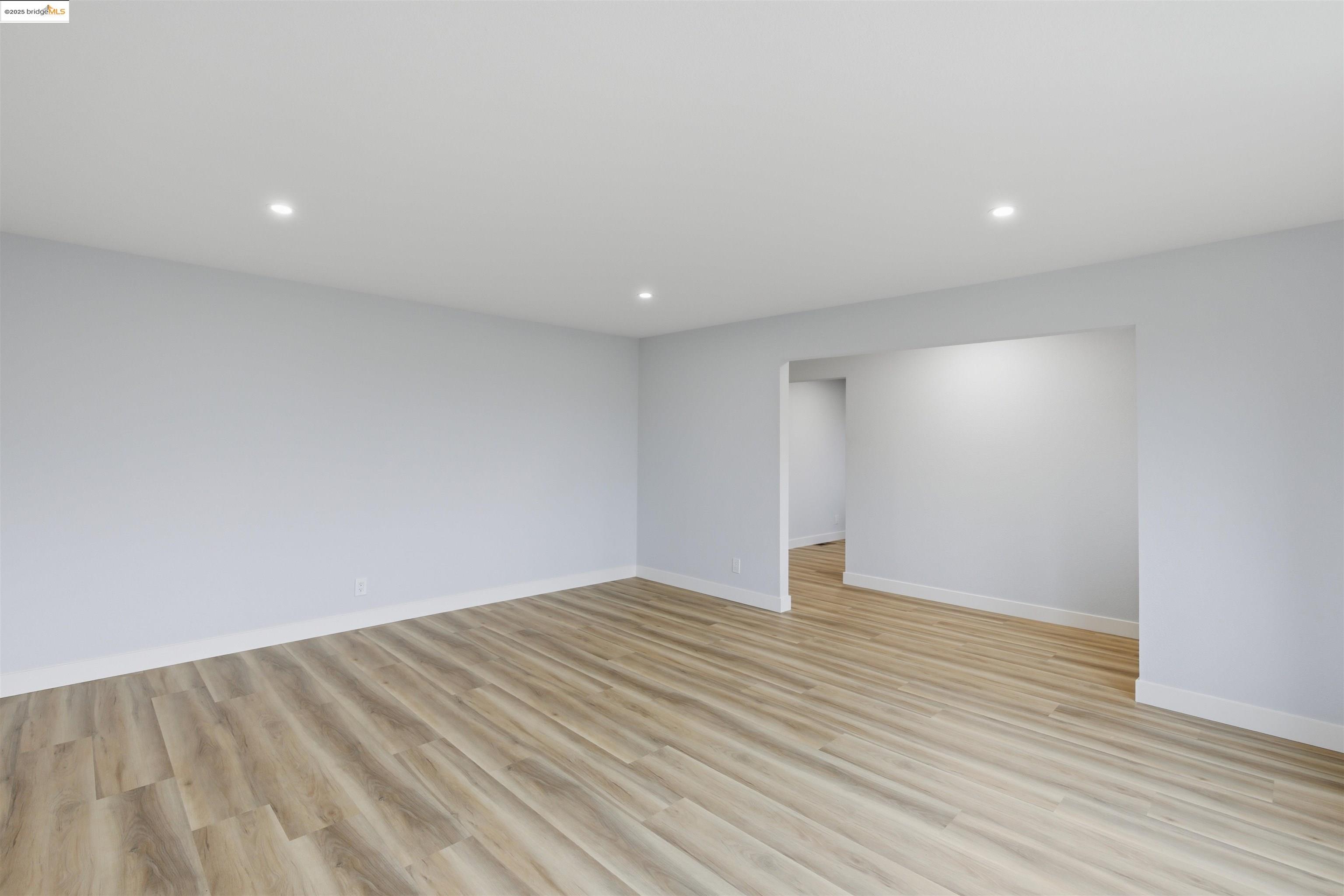 Detail Gallery Image 7 of 39 For 3640 Sun View Terrace, Concord,  CA 94520 - 4 Beds | 2 Baths