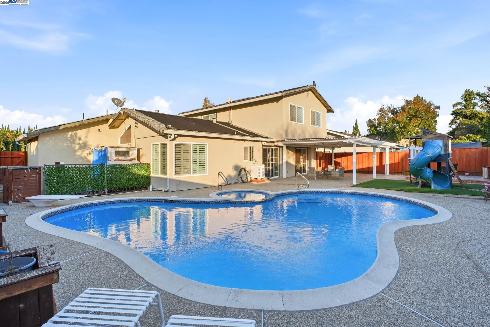 Detail Gallery Image 40 of 41 For 36357 Spruce St., Newark,  CA 94560 - 5 Beds | 3/1 Baths