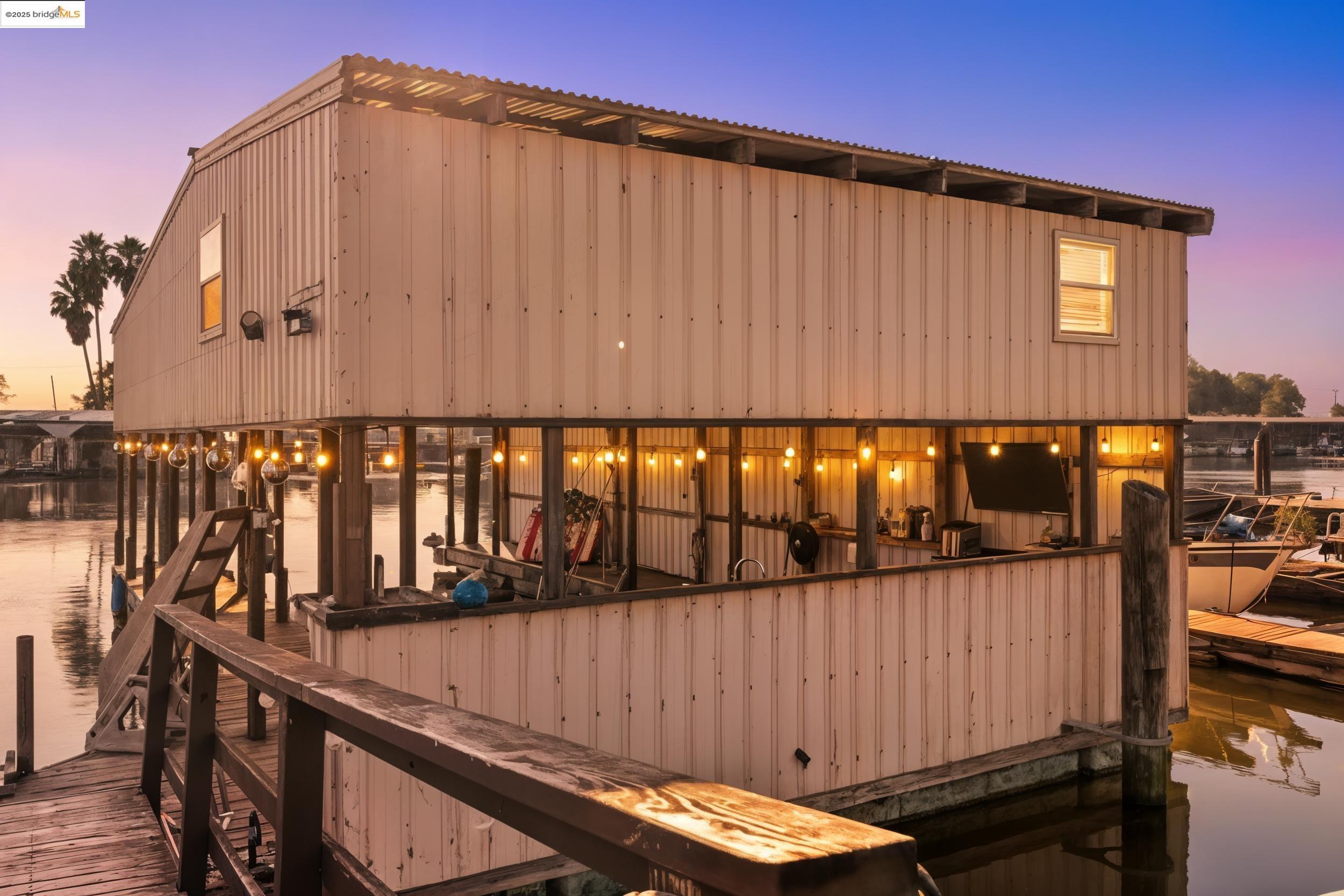 Detail Gallery Image 2 of 45 For 3250 Stone Rd, Bethel Island,  CA 94511 - 3 Beds | 2 Baths