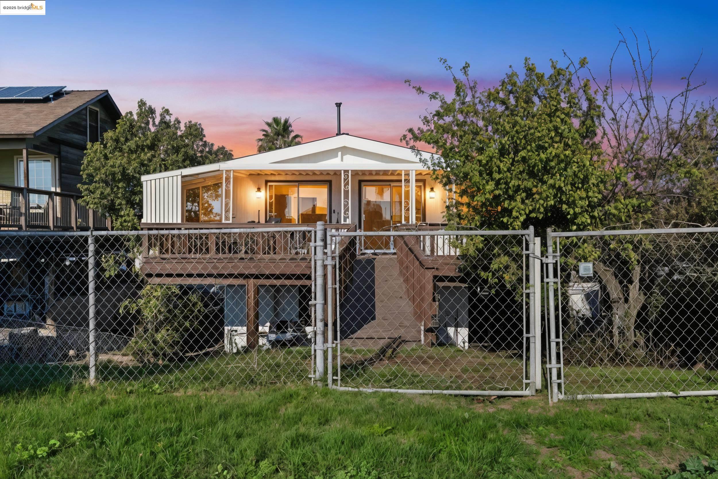 Detail Gallery Image 4 of 45 For 3250 Stone Rd, Bethel Island,  CA 94511 - 3 Beds | 2 Baths