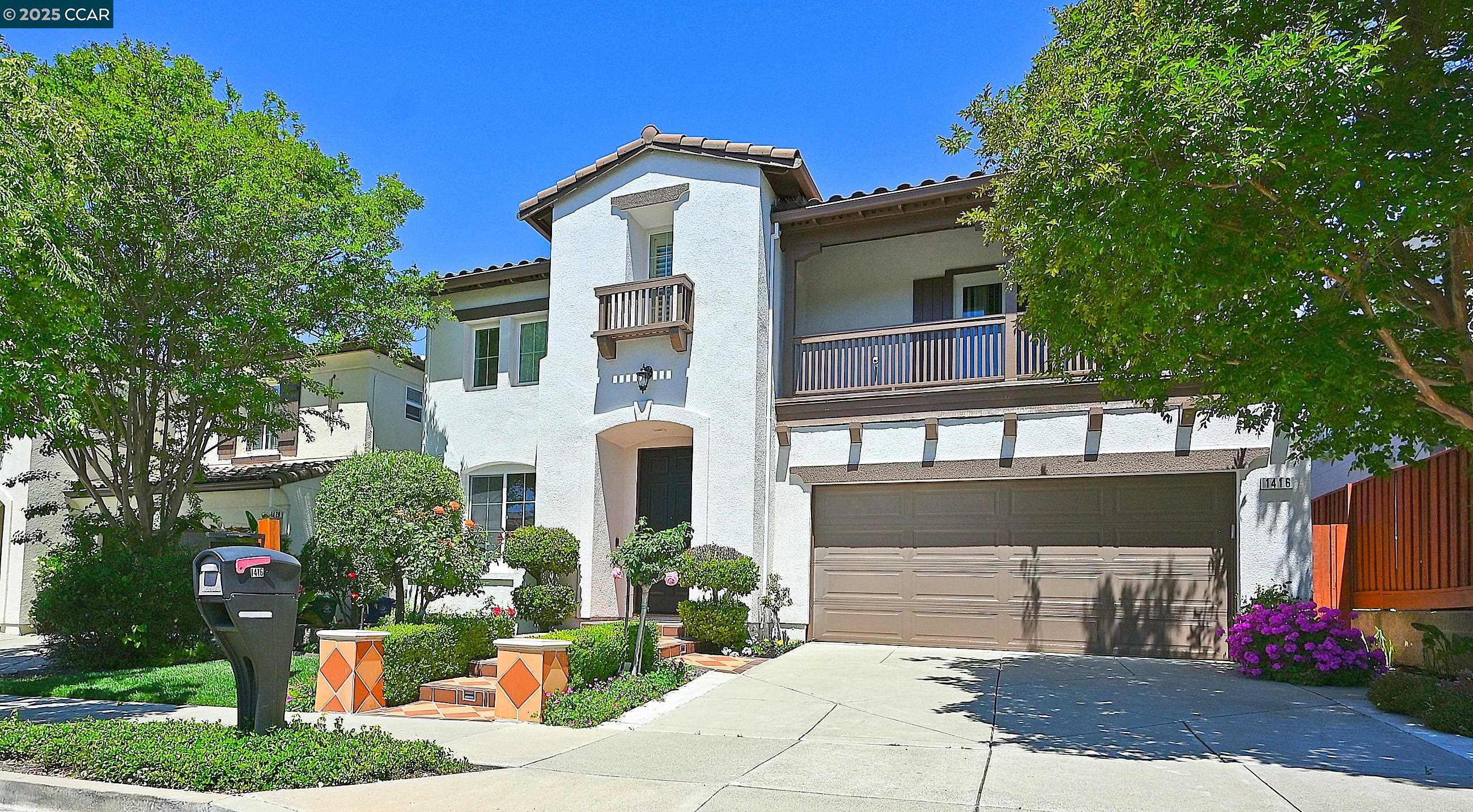 Front Image Thumbnail for CC41118254